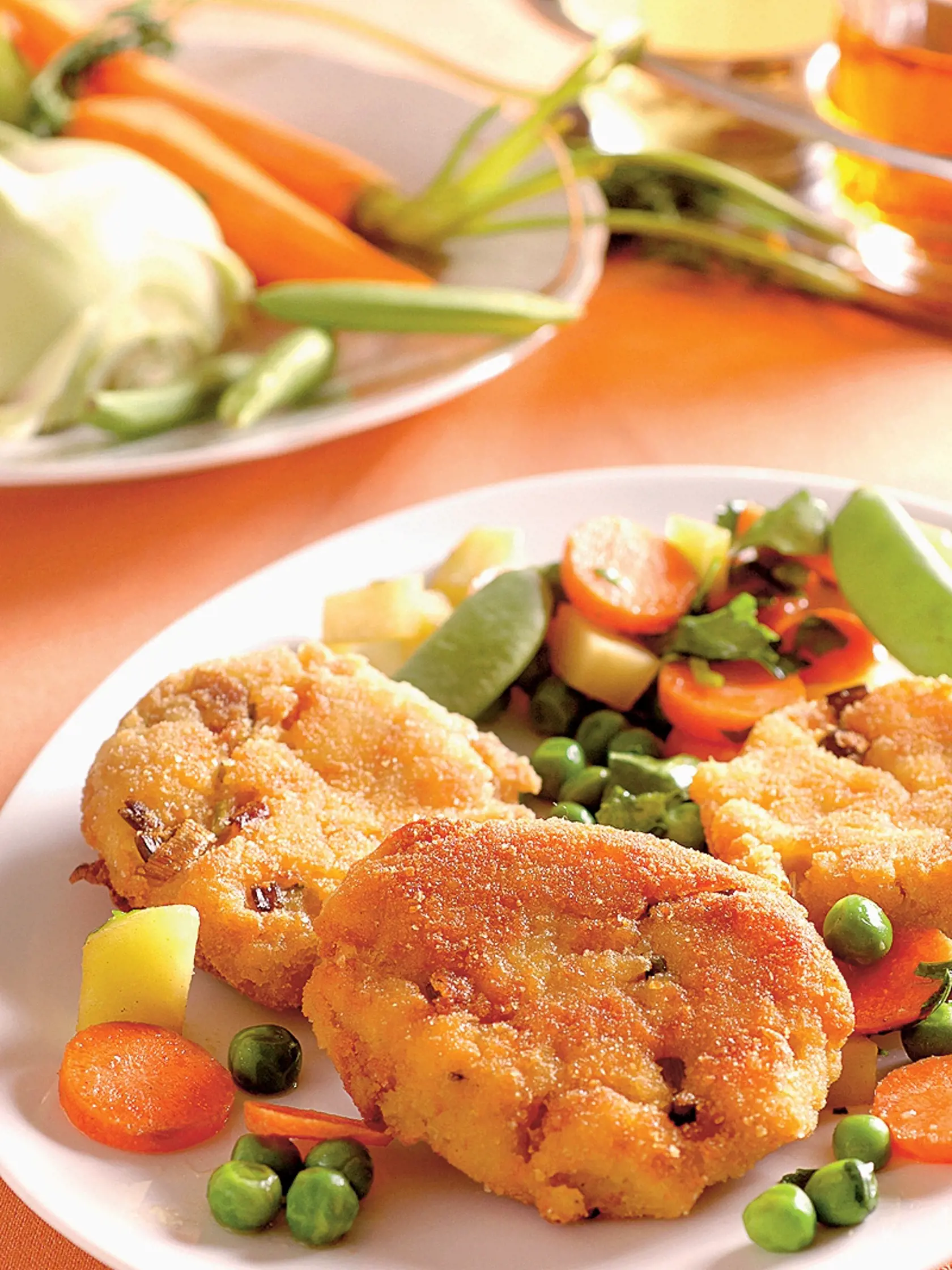 Hráškové placky, recept, vajcia, žemľa, petržlenová vňať, mrkva, hrášok, kaleráb 
Foto: Peter Záhradník
Uverejnené: Báječná Žena č. 18/09 

pôvodný súbor:vajcove placky s jarnou zeleninou 1 1.eps