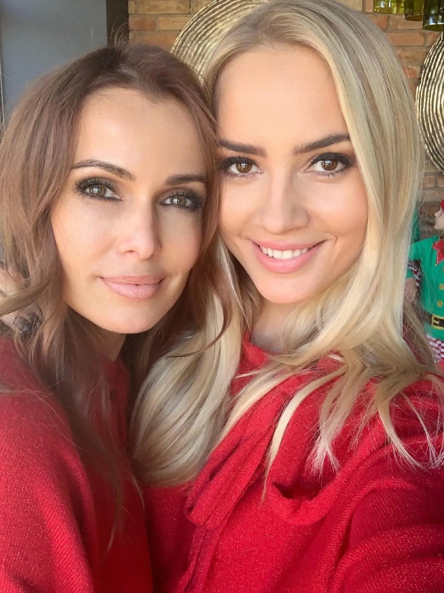Barbora Krajčírová s kamarátkou Lenkou Šóošovou