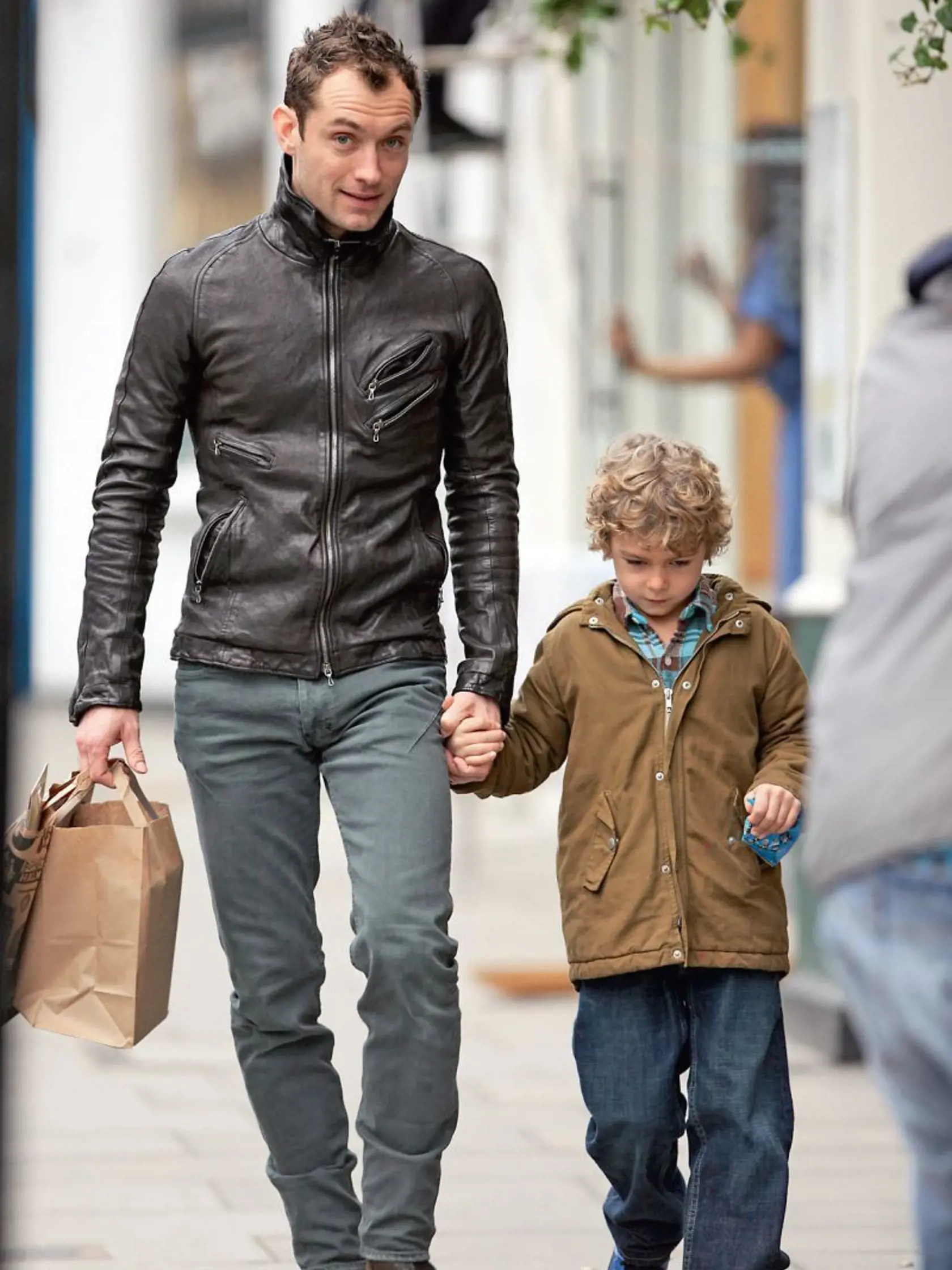 Jude Law v role, ktorá mu fakt ide.