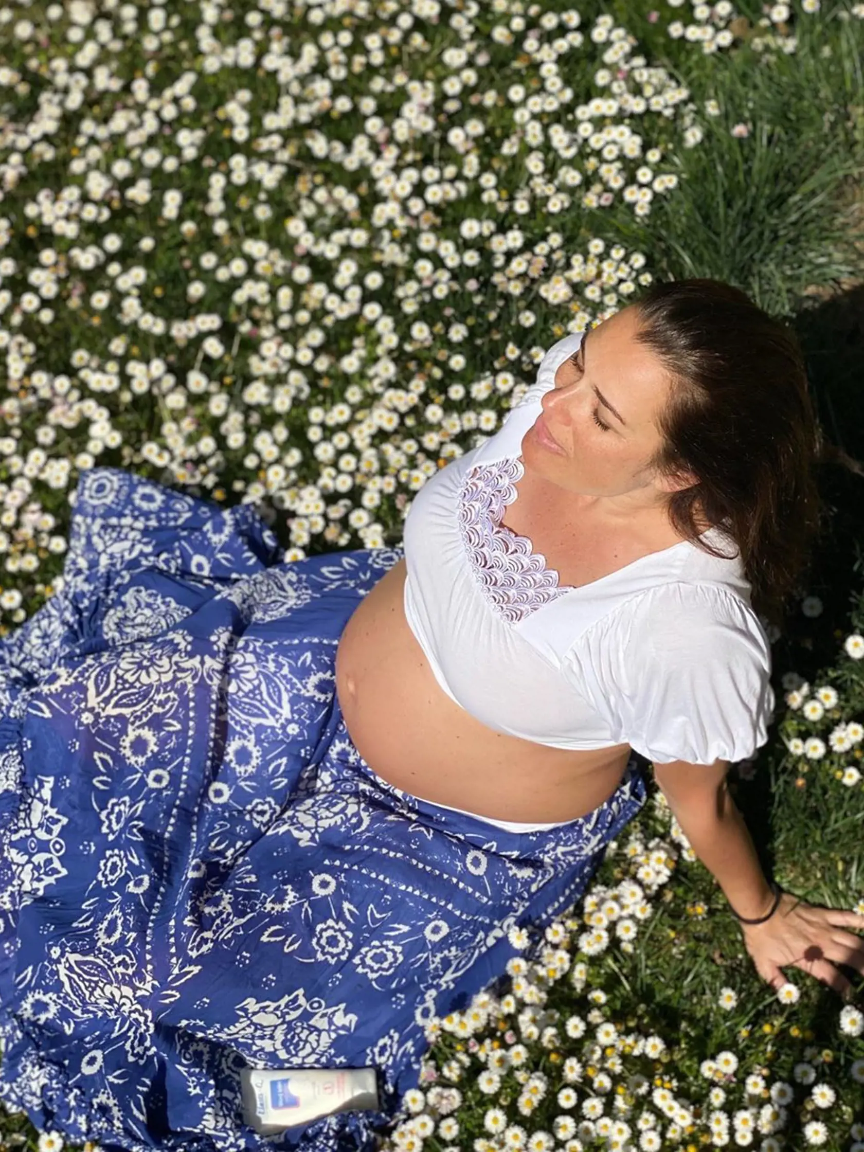 Česká exmodelka Alena Šeredová, ktorá sa pred niekoľkými dňami stala už trojnásobnou maminou, si svojho partnera Alessandra nevie vynachváliť.