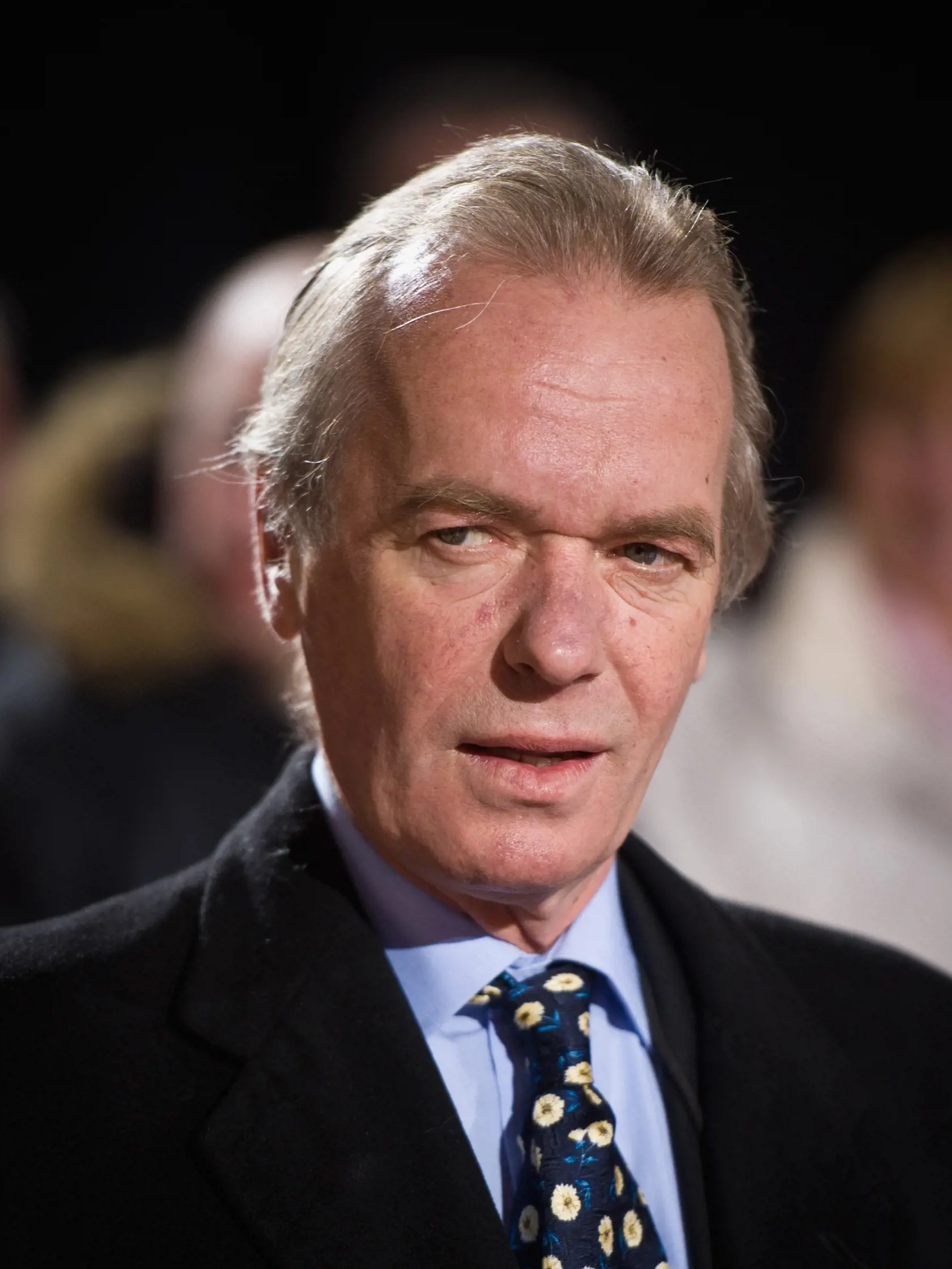 Vo veku 73 rokov zomrel v piatok v Spojených štátoch uznávaný britský spisovateľ Martin Amis. Jeho úmrtie v sobotu potvrdil jeho agent Andrew Wylie. TASR správu prevzala z agentúry AP.