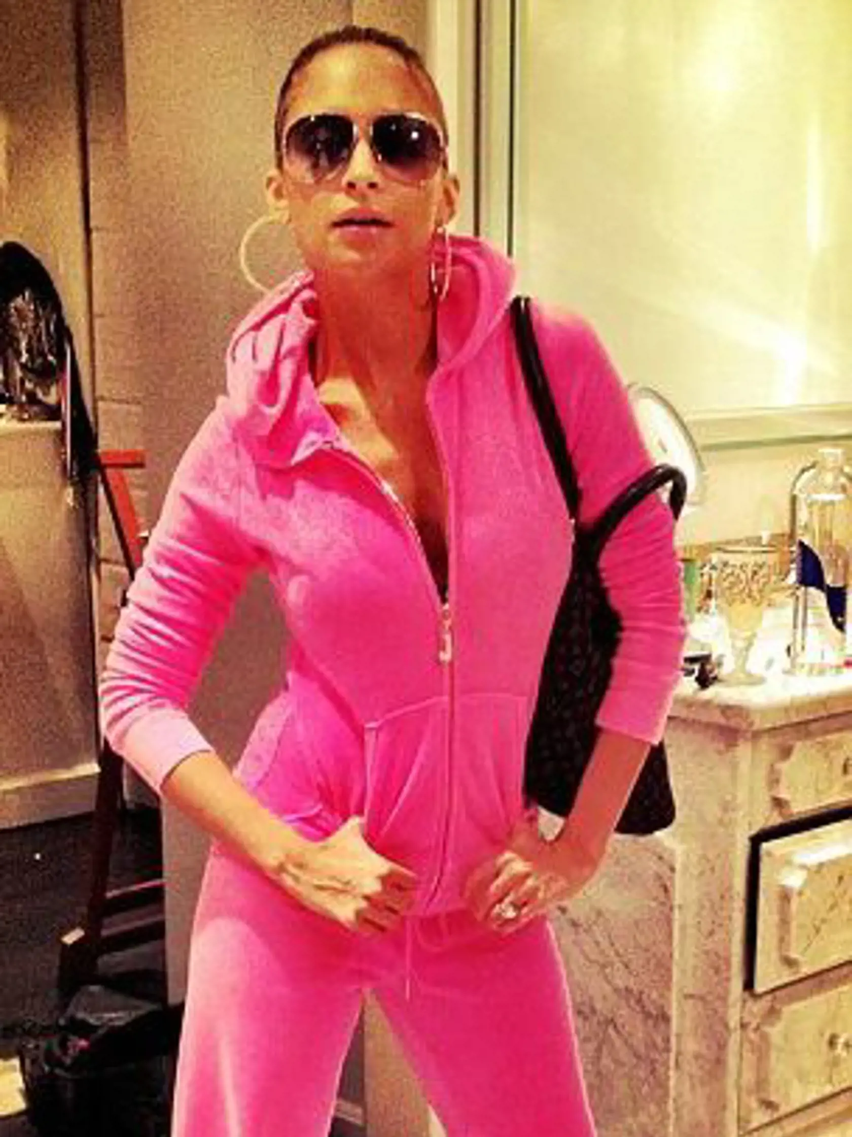 Nicole Richie prišla na párty ako Jennifer Lopez.