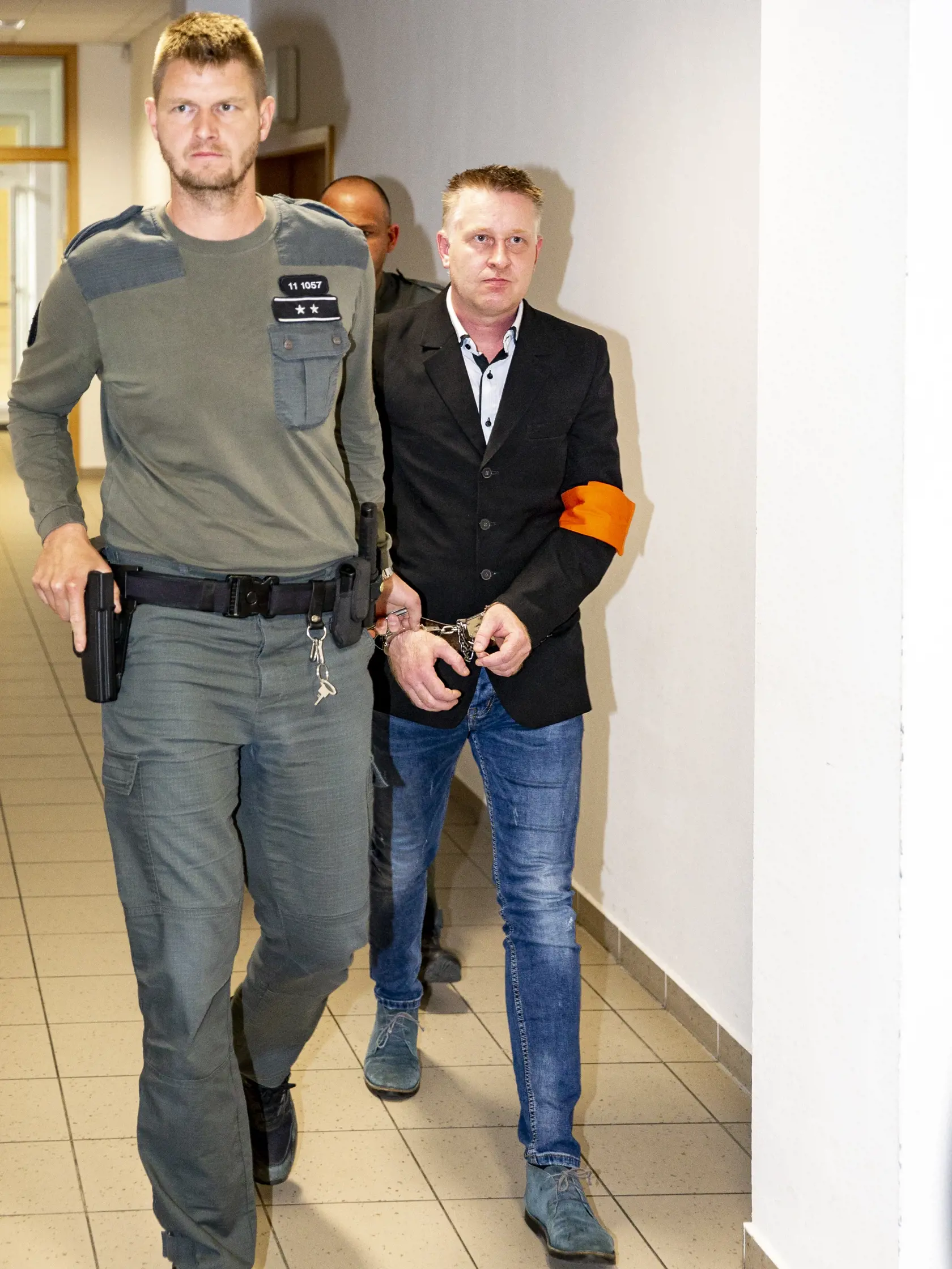 Rozsudok v prípade Josefa Šípoša na Okresnom súde v Trnave. Šipošovi súd rozhodol aj povinné liečenie a 2 roky ochranného dohľadu.