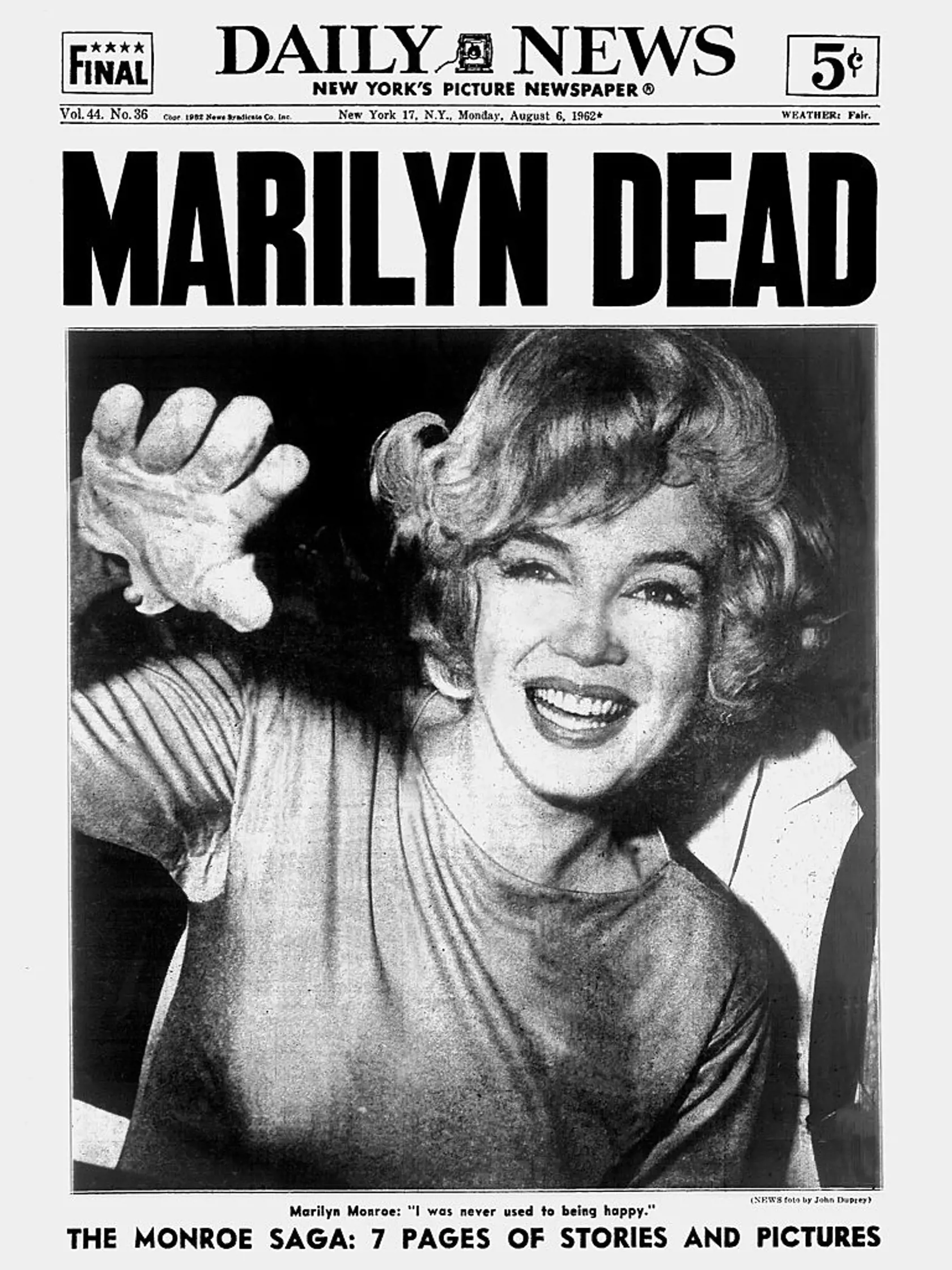 Daily News informujú o smrti Marilyn Monroe 5. augusta 1962.