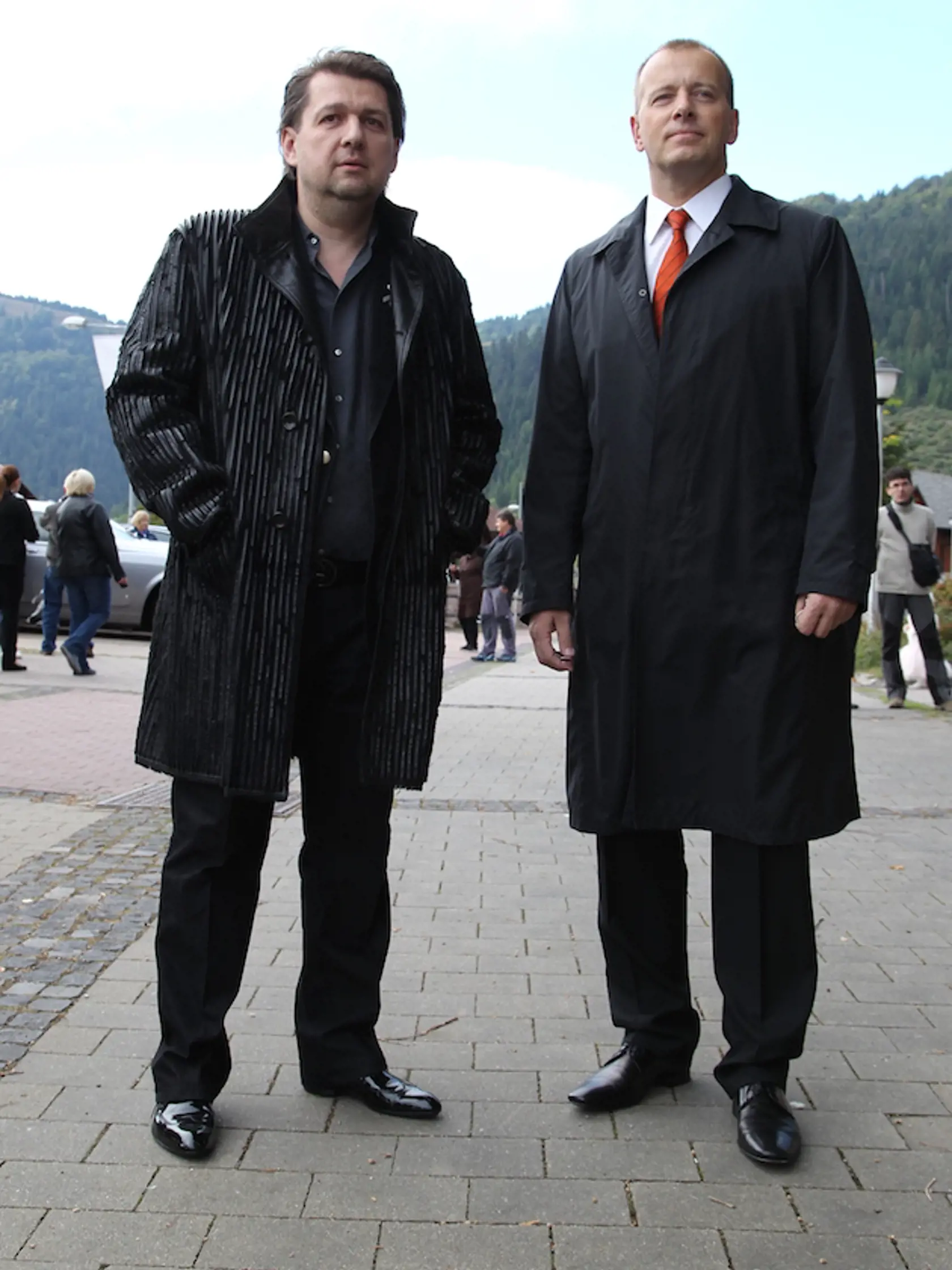Na svadbe Branislava Záhradníka sa v minulosti na Donovaloch náhodne stretol súčasný predseda parlamentu Boris Kollár a dnes odsúdený Ladislav Bašternák.