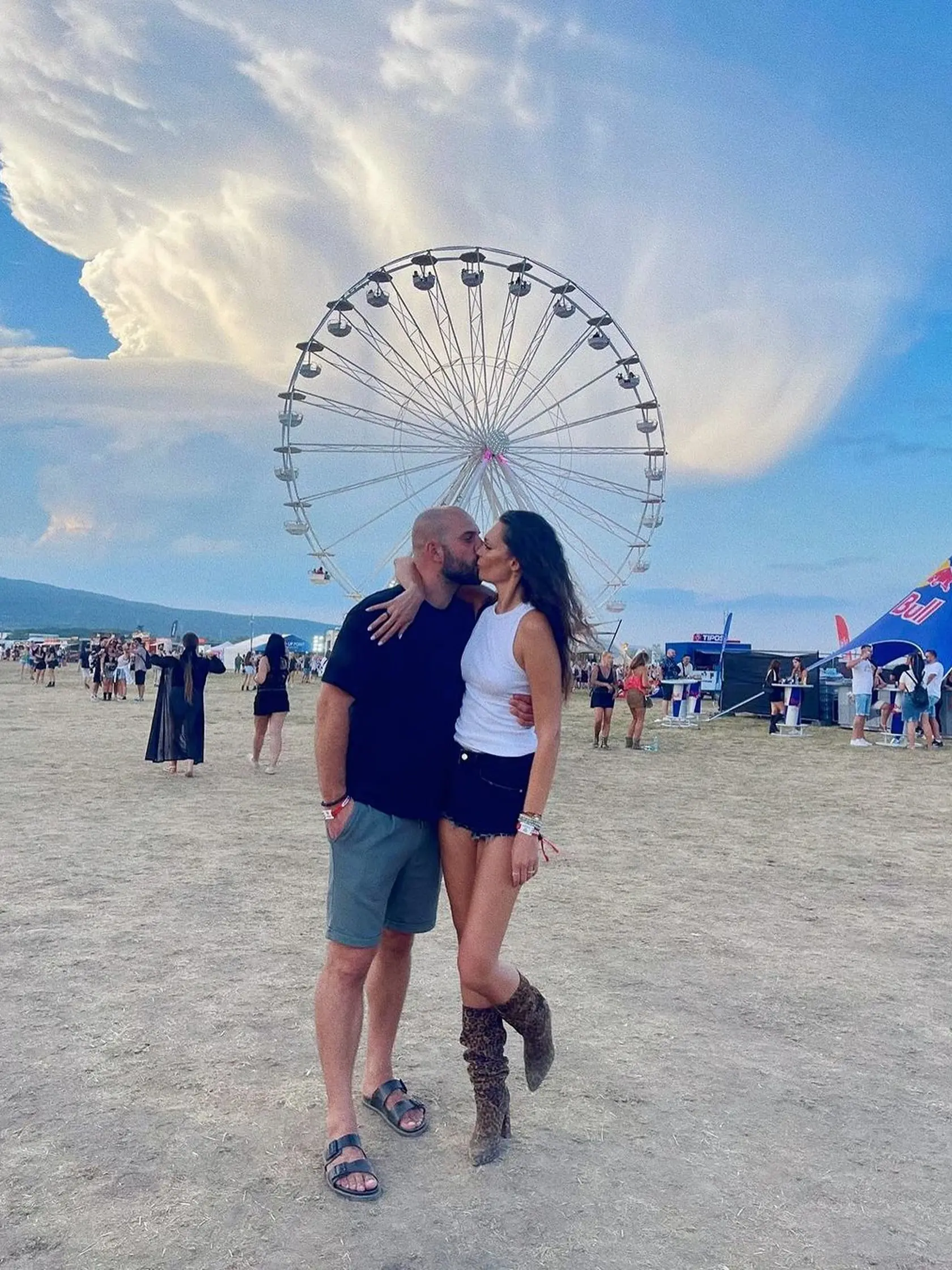 Festival Lovestream prilákal mnohé známe tváre. Na snímke bývalá misska Veronika Vágnerová s manželom.