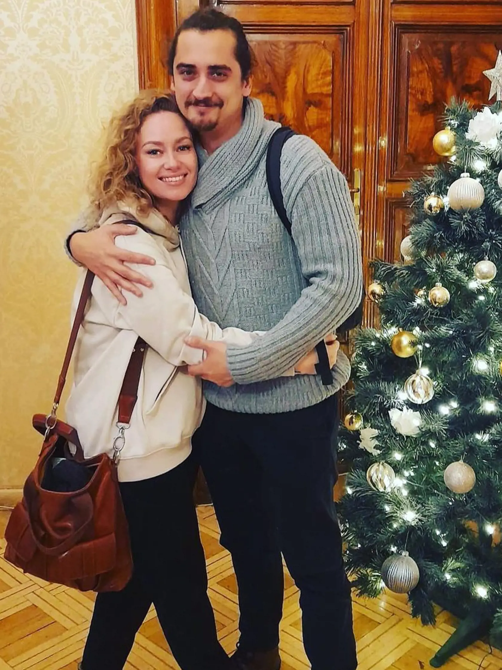 Natália a Michal sa stanú v decembri rodičmi dievčatka. "Chceli sme sa vám pochváliť, že prišiel pre nás ten čas. Prišiel bocian a priniesol nám Bubinku. Takže už sme Kuki a Bubi a Bubinka. Mikuláš tohtoročný nám prinesie malú šamanku."