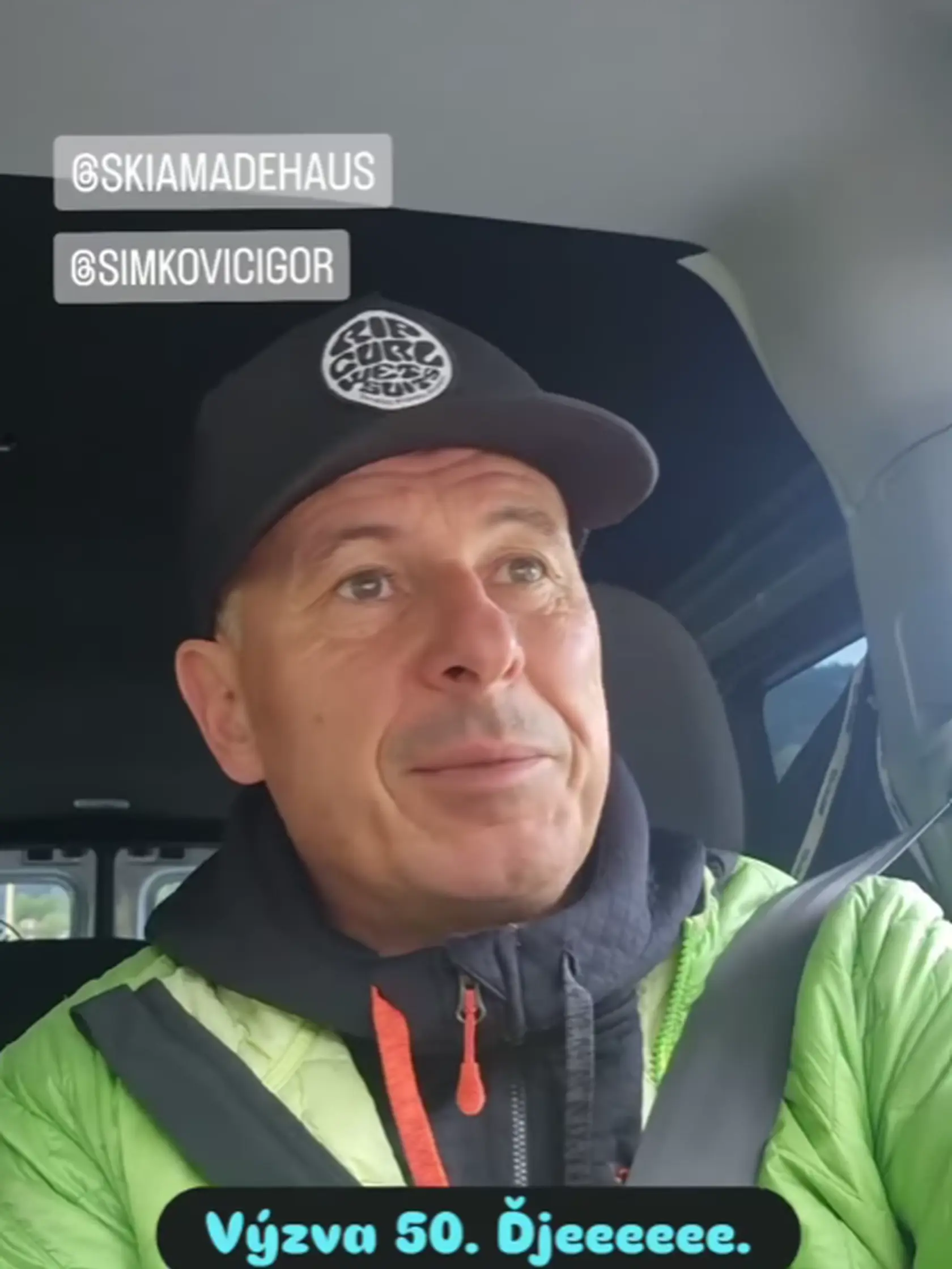 Igor Šimkovič si užíva život bez exmanželky Martiny. Jeho novou láskou je terajšia žena Andrea, motorka a lyže.