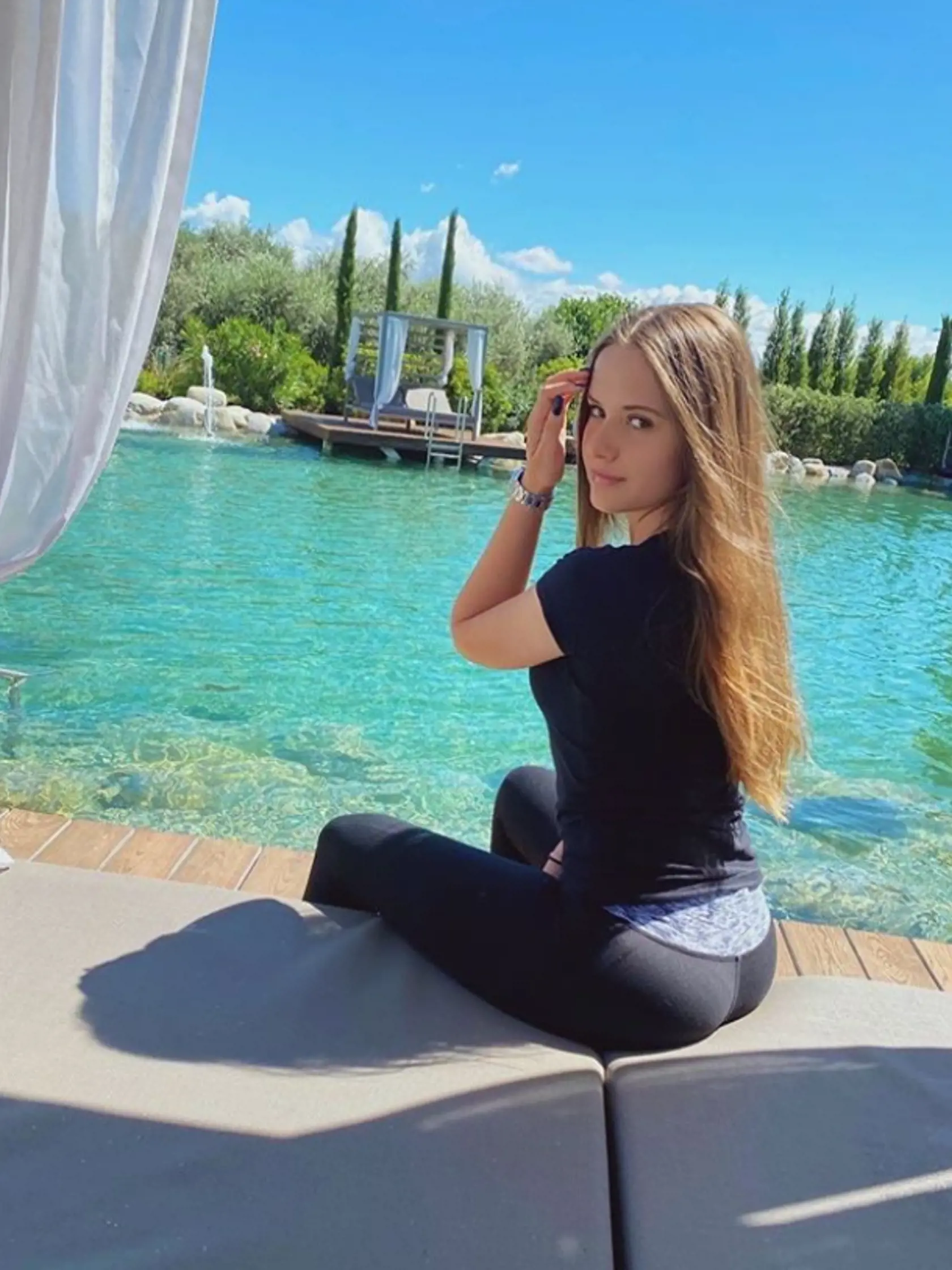 Hneď ako sa opäť otvorili hranice, Carmen a Robert Geissenovci nasadli so svojimi kufríkmi do auta a vybrali sa za dobrodružstvom po Európe, aby zistili, aká môže byť dovolenka v čase korony.