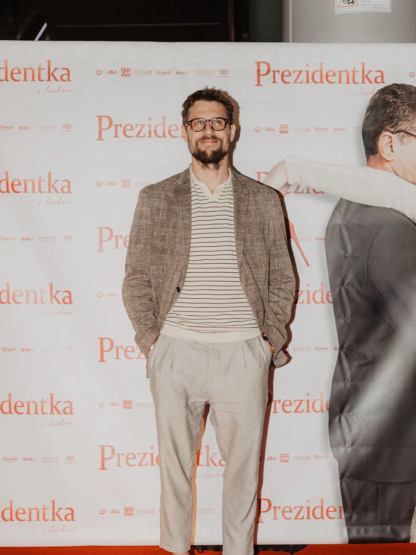 Juraj Loj na premiére filmu Prezidentka.