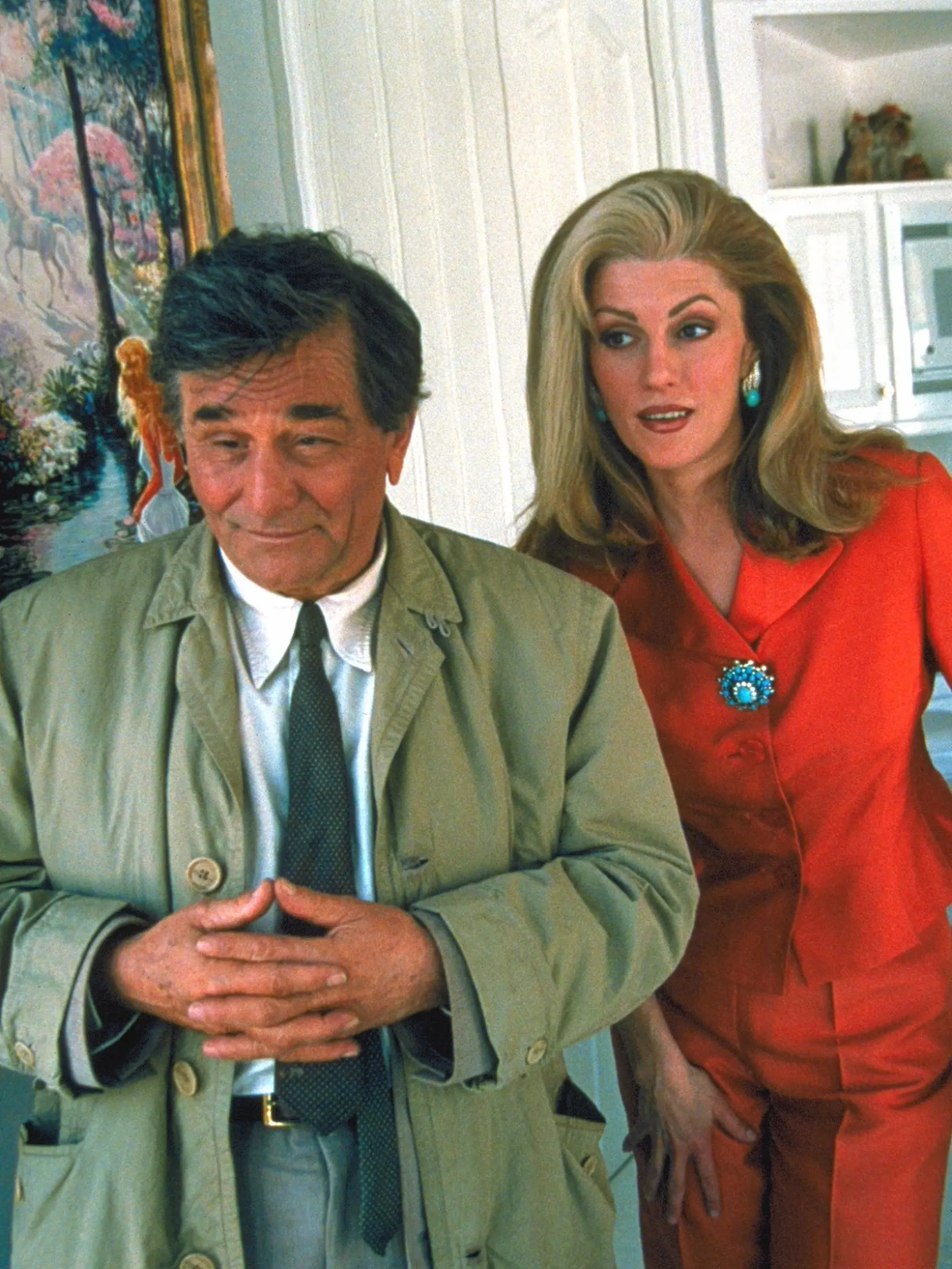 Peter Falk v jeho najznámejšia úlohe, detektíva Columba, jeho manželka Shera Danese mu častokrát v seriály kontrovala.