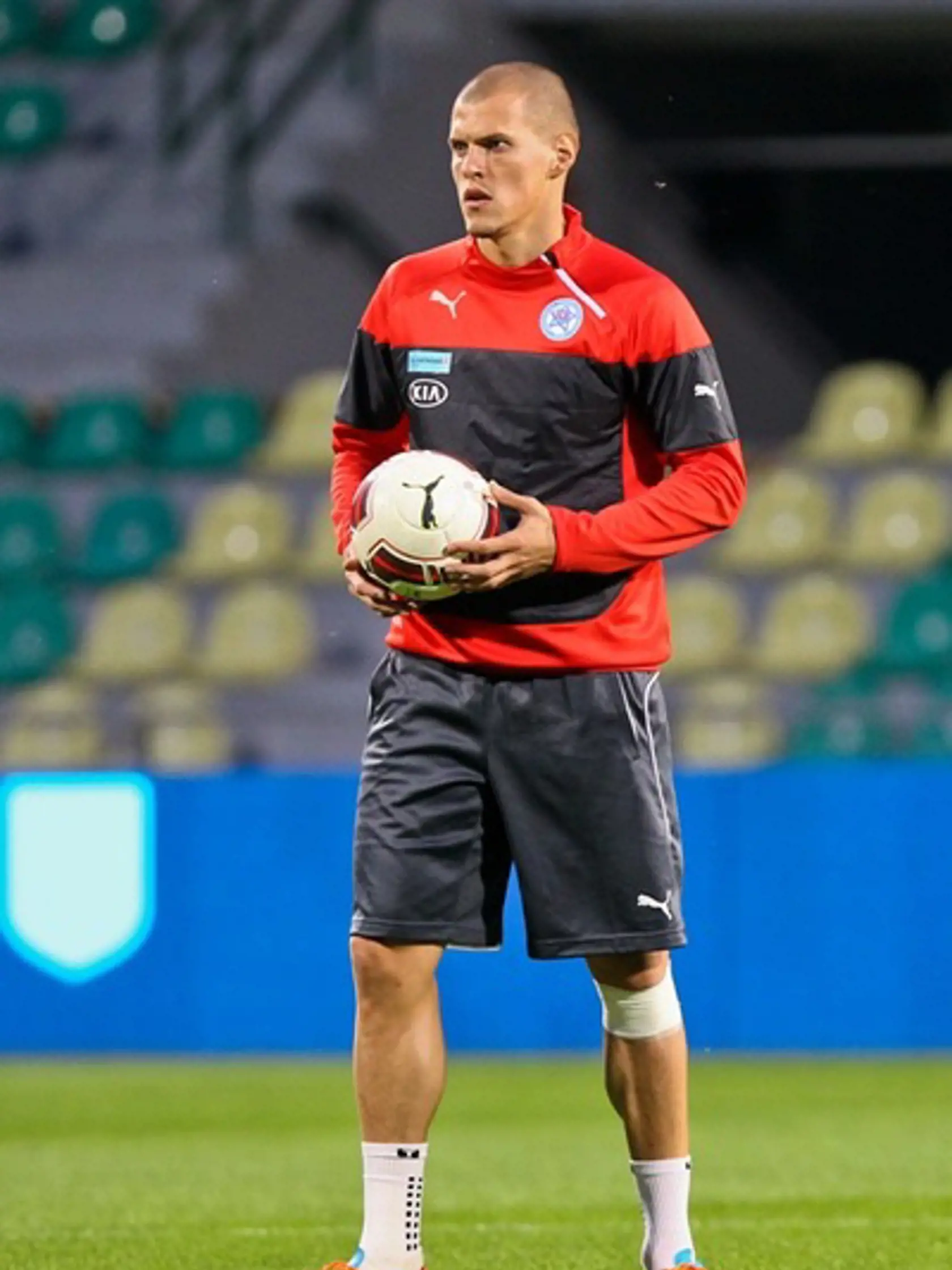 Martin Škrtel: Vzorne oholený Slovák.