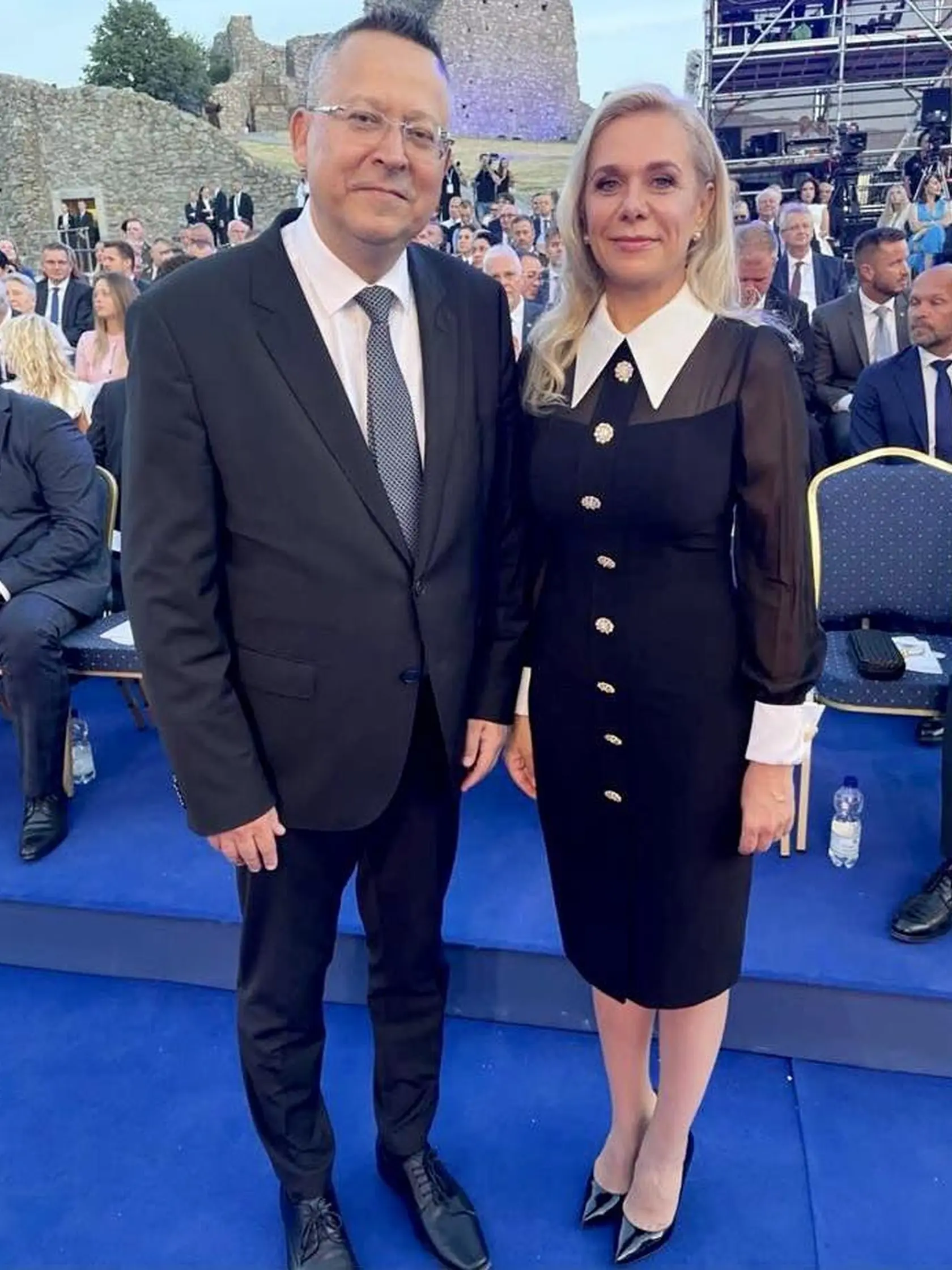 Ministerka Denisa Saková previedla elegantný outfit a odfotila spolu s ministrom financií Ladislavom Kamenickým. 