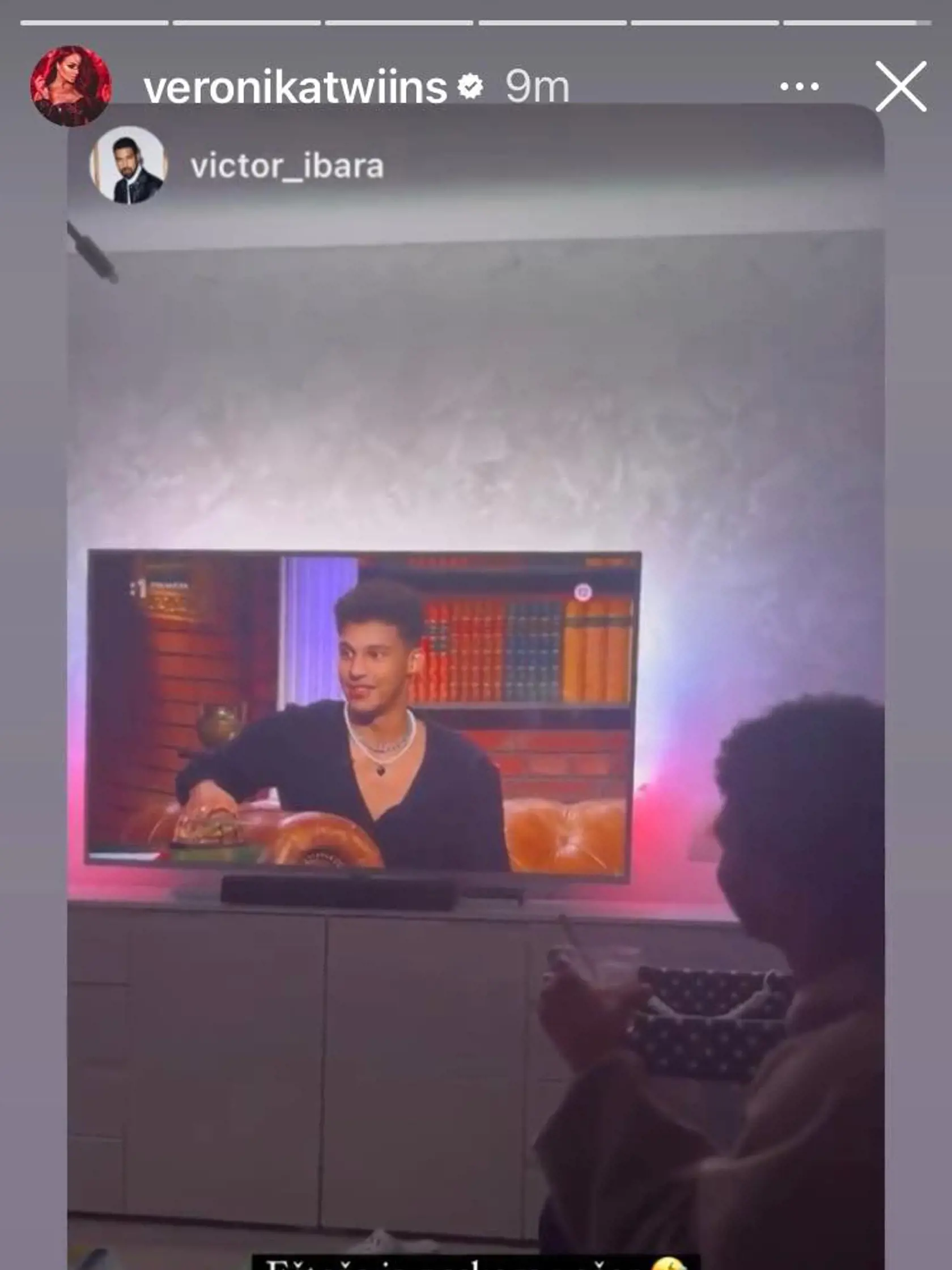 Veronika Nízlová aj jej sestra Daniela sa pochválila zábermi novej lásky Victora Ibaru, ktorý trávil sobotný večer u nej doma mimo Bratislavy.
