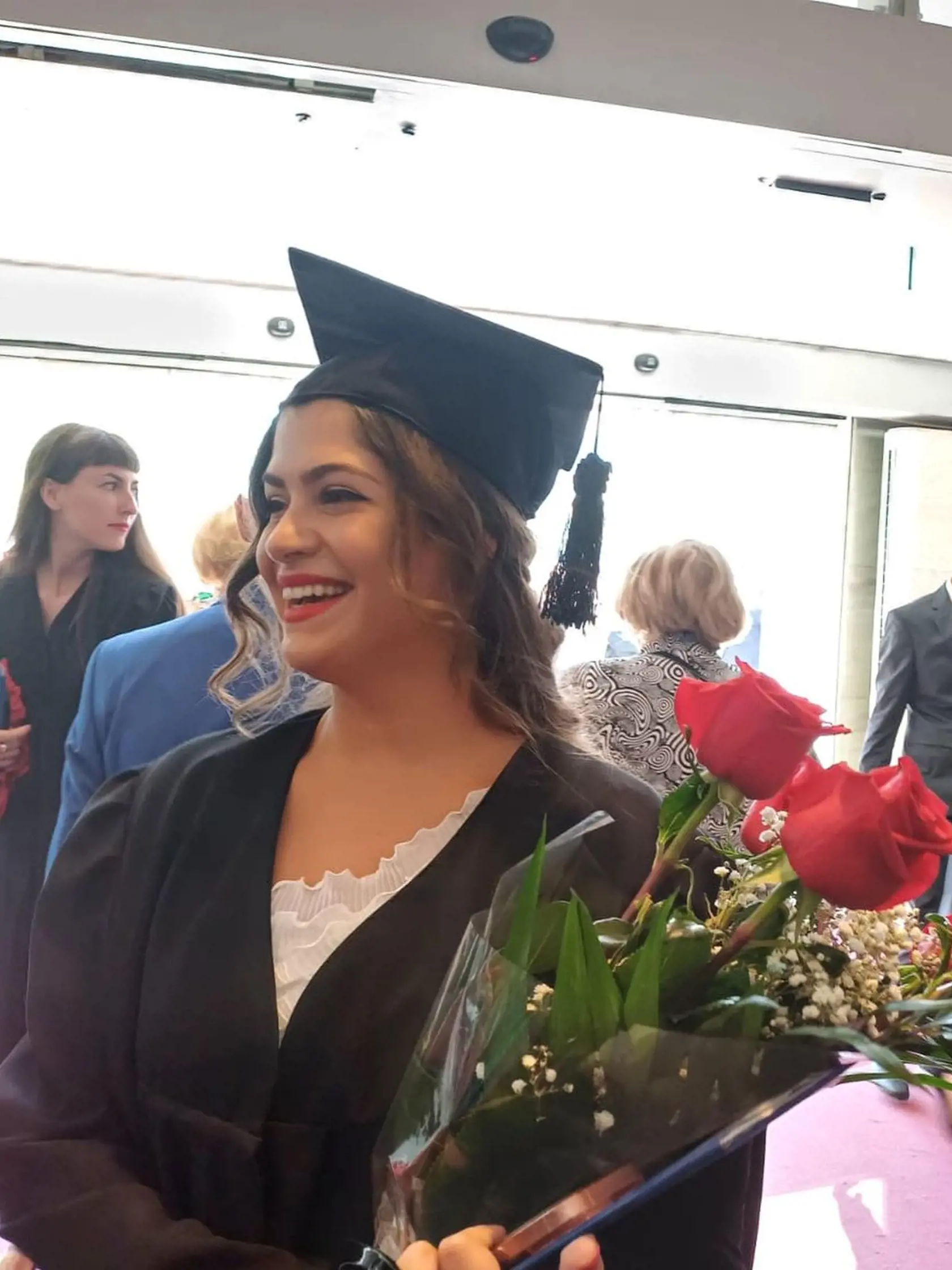 Vanessa Šarkoziová mala promócie, už je z nej bakalárka.