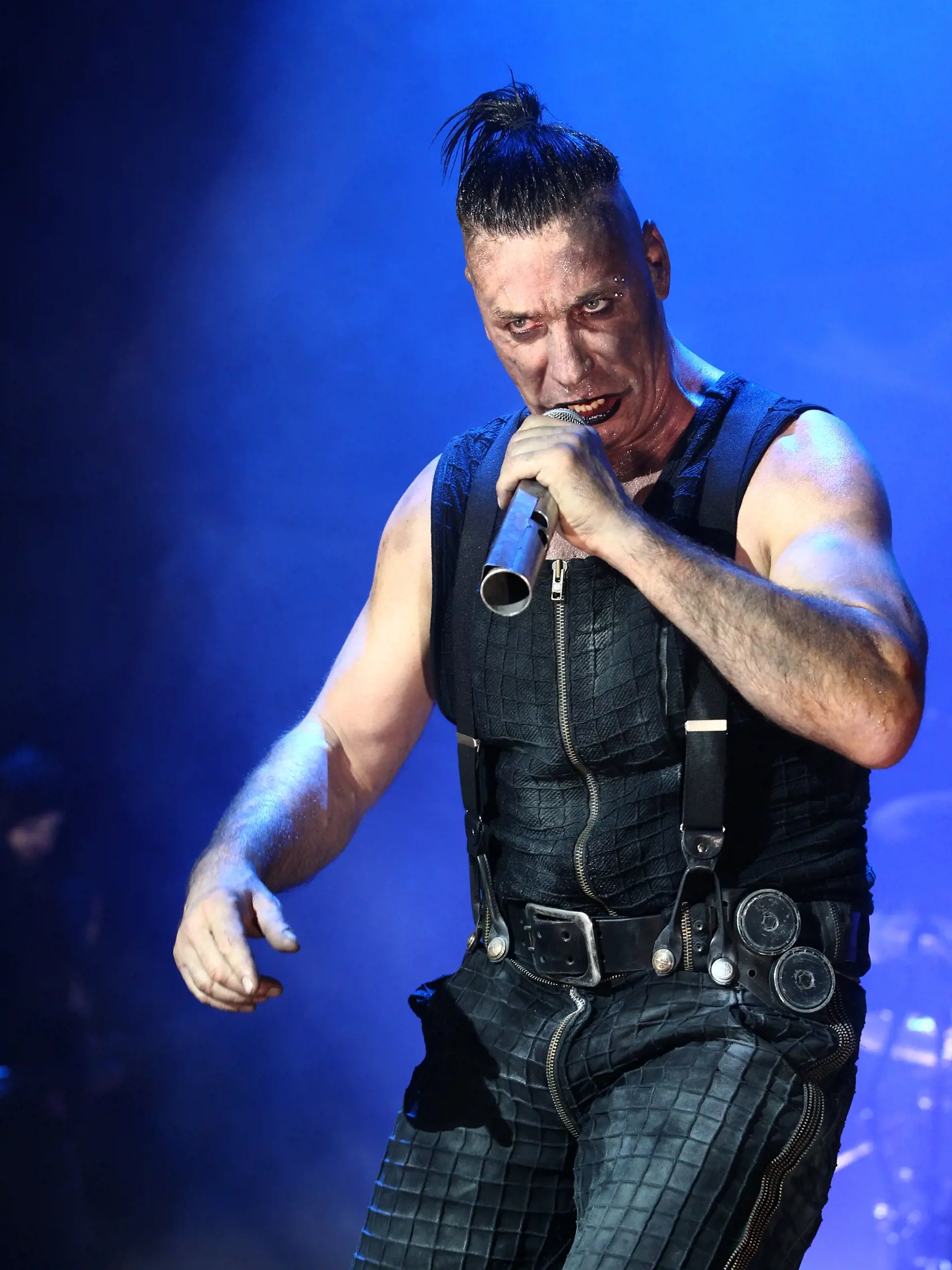 Koncert skupiny Rammstein v Bratislave. Zimny stadion Ondreja Nepelu.
Lider skupiny - Till Lindemann