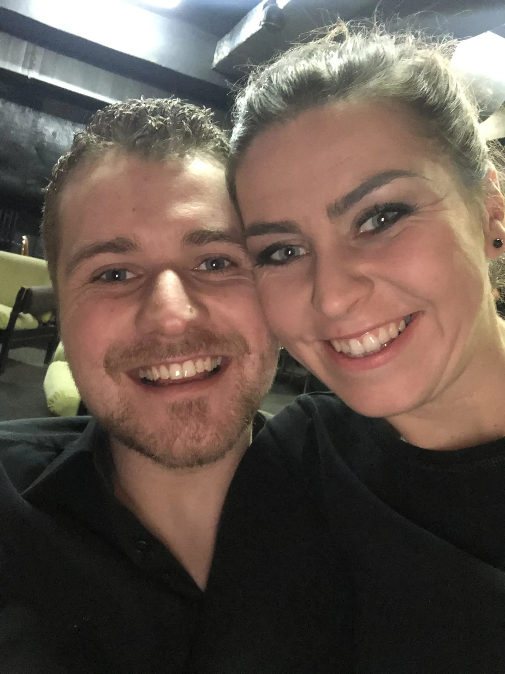 Marek povedal, že on kvôli bozkávačkam svojej ženy s hereckými partnermi nežiarli, ona rovnako.