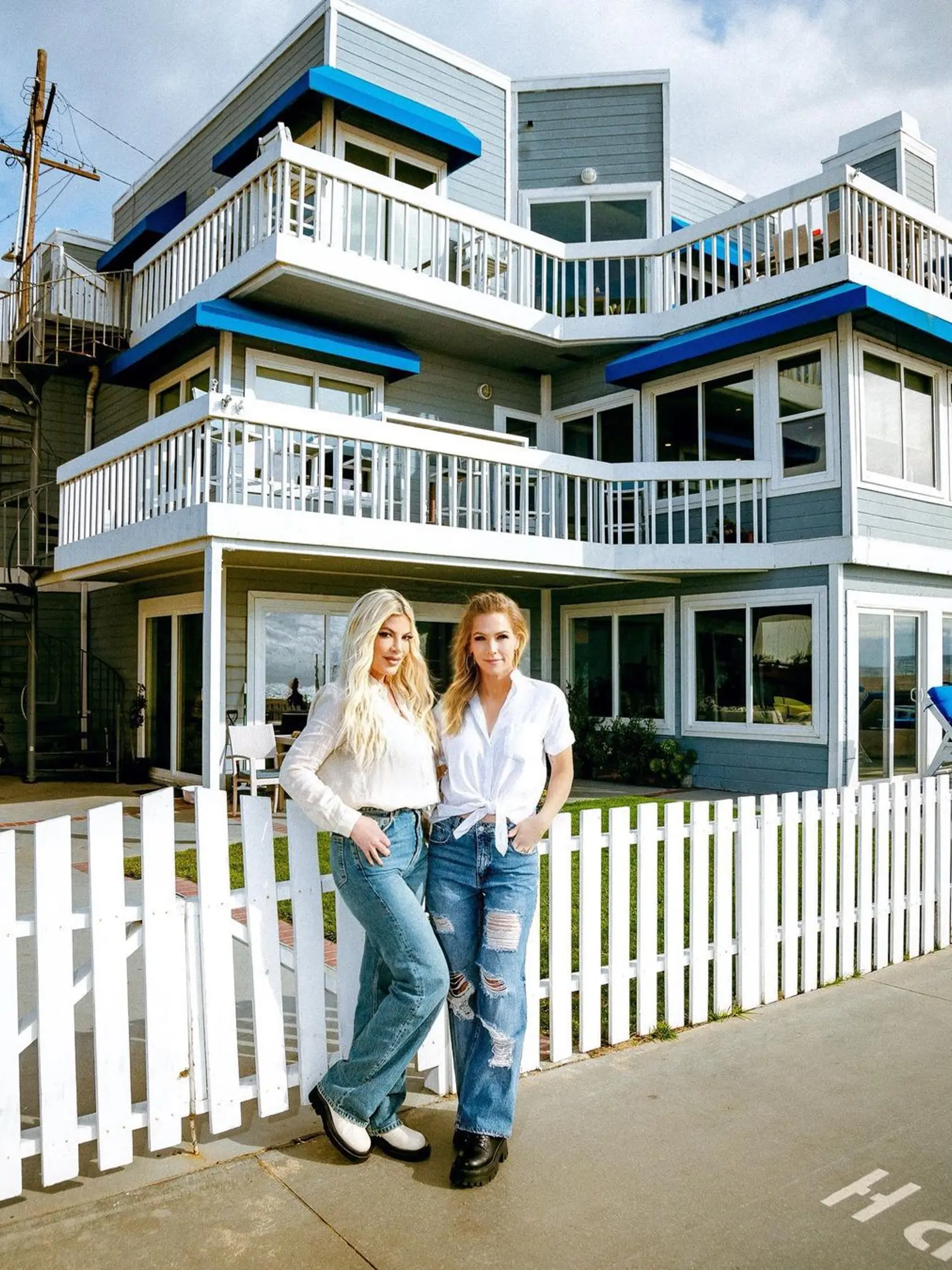 Tori Spelling (49) a Jennie Garth (50)