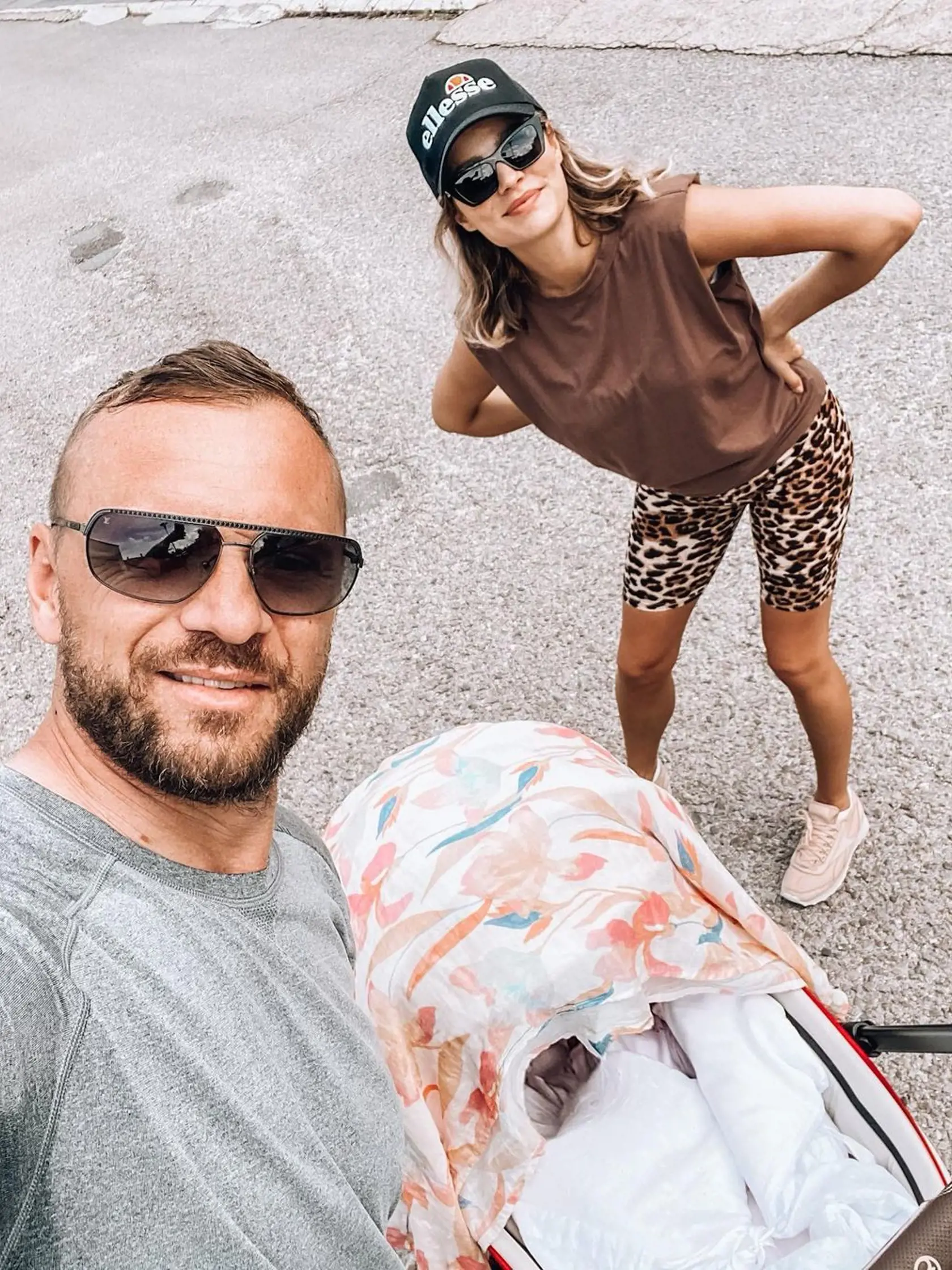 Kedysi Bellu kočíkovali rodičia v luxusnom kočíku značky Ferrari.