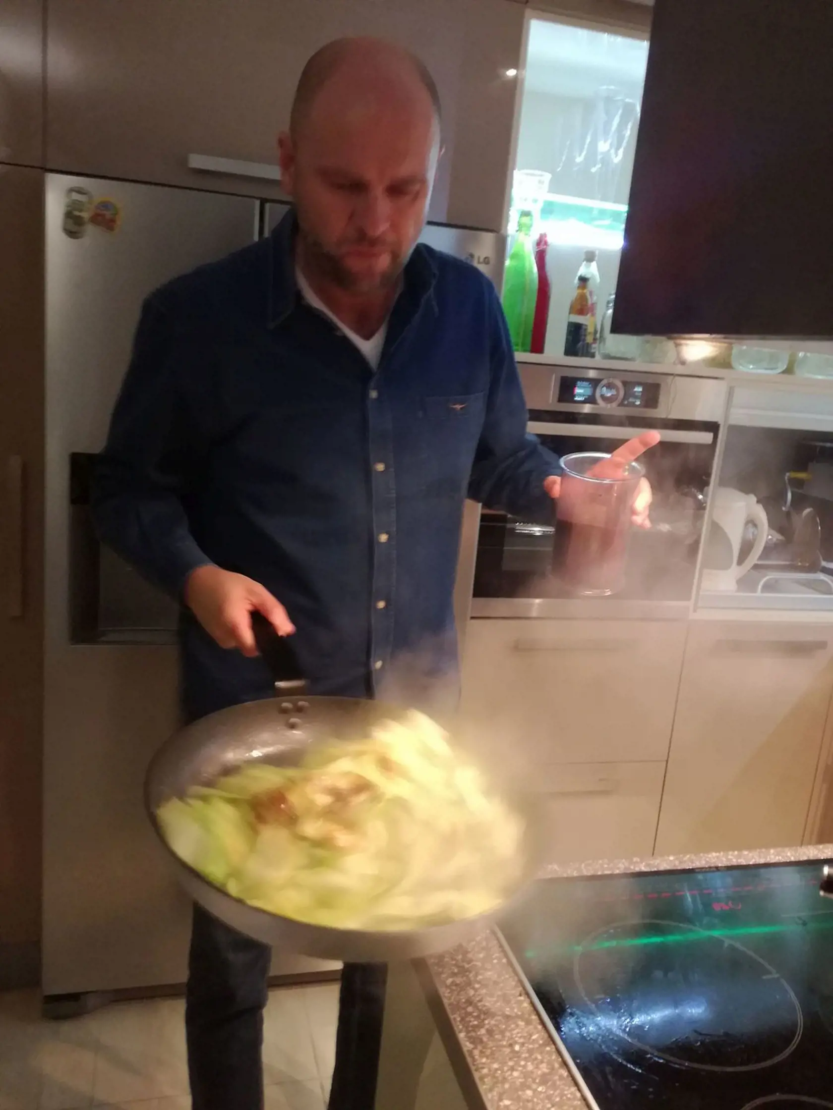 Minister hospodárstva Richard Sulík vydal dokonca už aj niekoľko kníh s receptami!