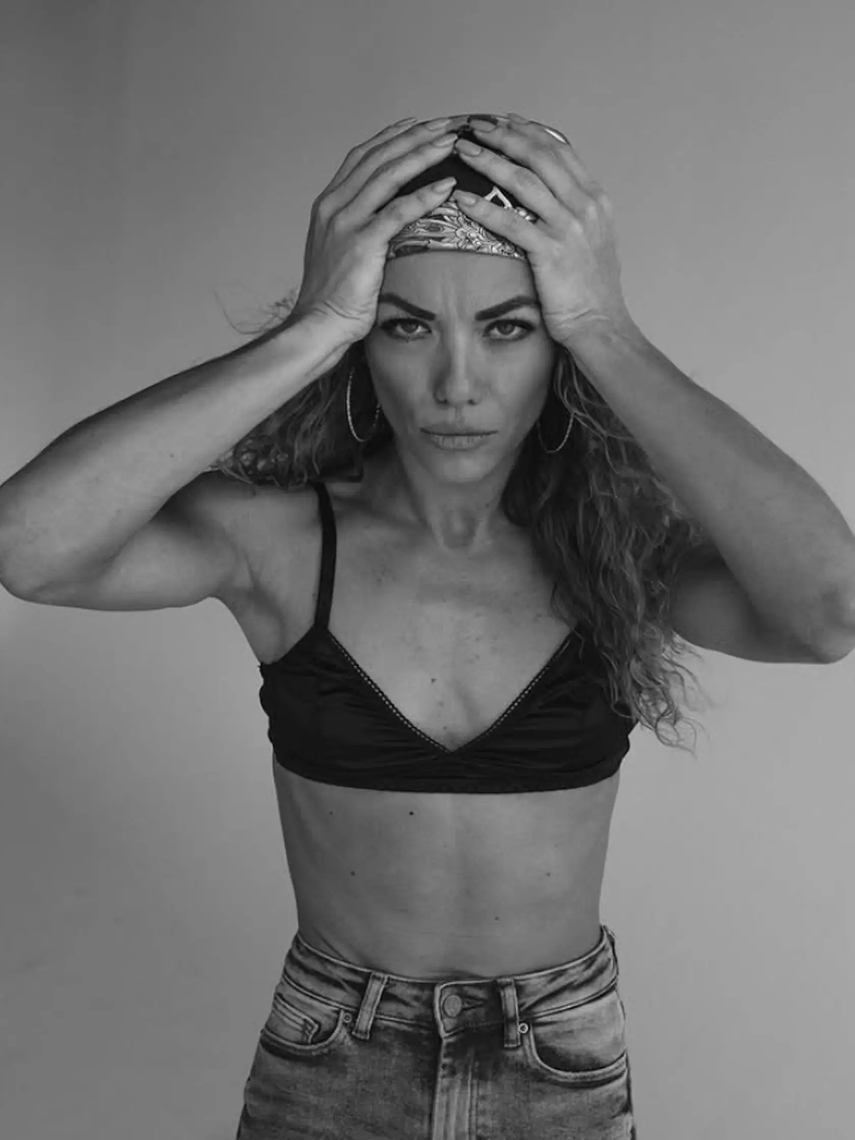 Dominika Rošková na odvážnych záberoch fotografky Kataríny Šlesárovej.