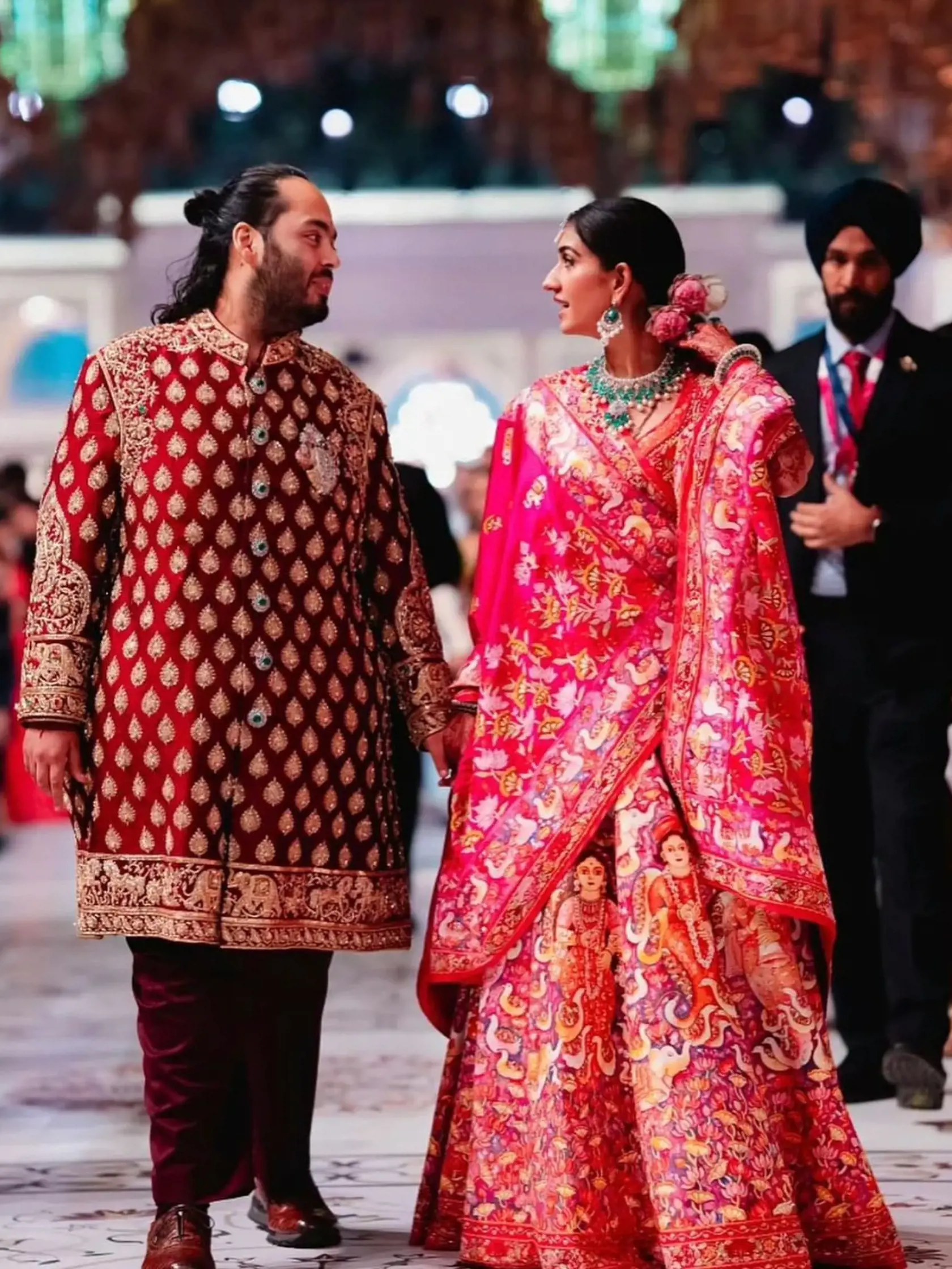 Anant Ambani si povedali svoje Radhika Merchant áno. India hádam väčšiu svadbu nezažila.