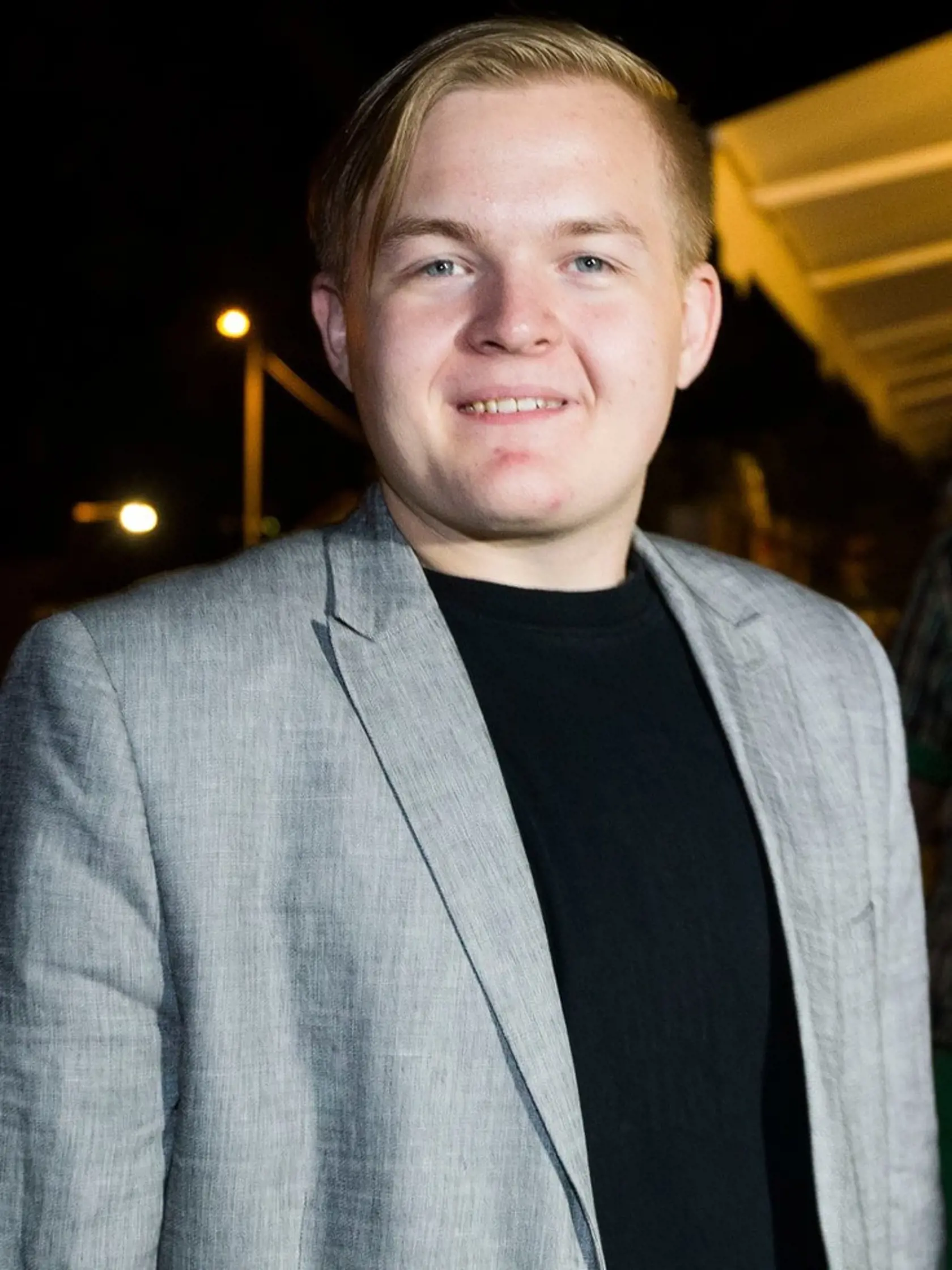 Život Artura Štaidla sa čoraz viac podobá na život jeho mamy Ivety.