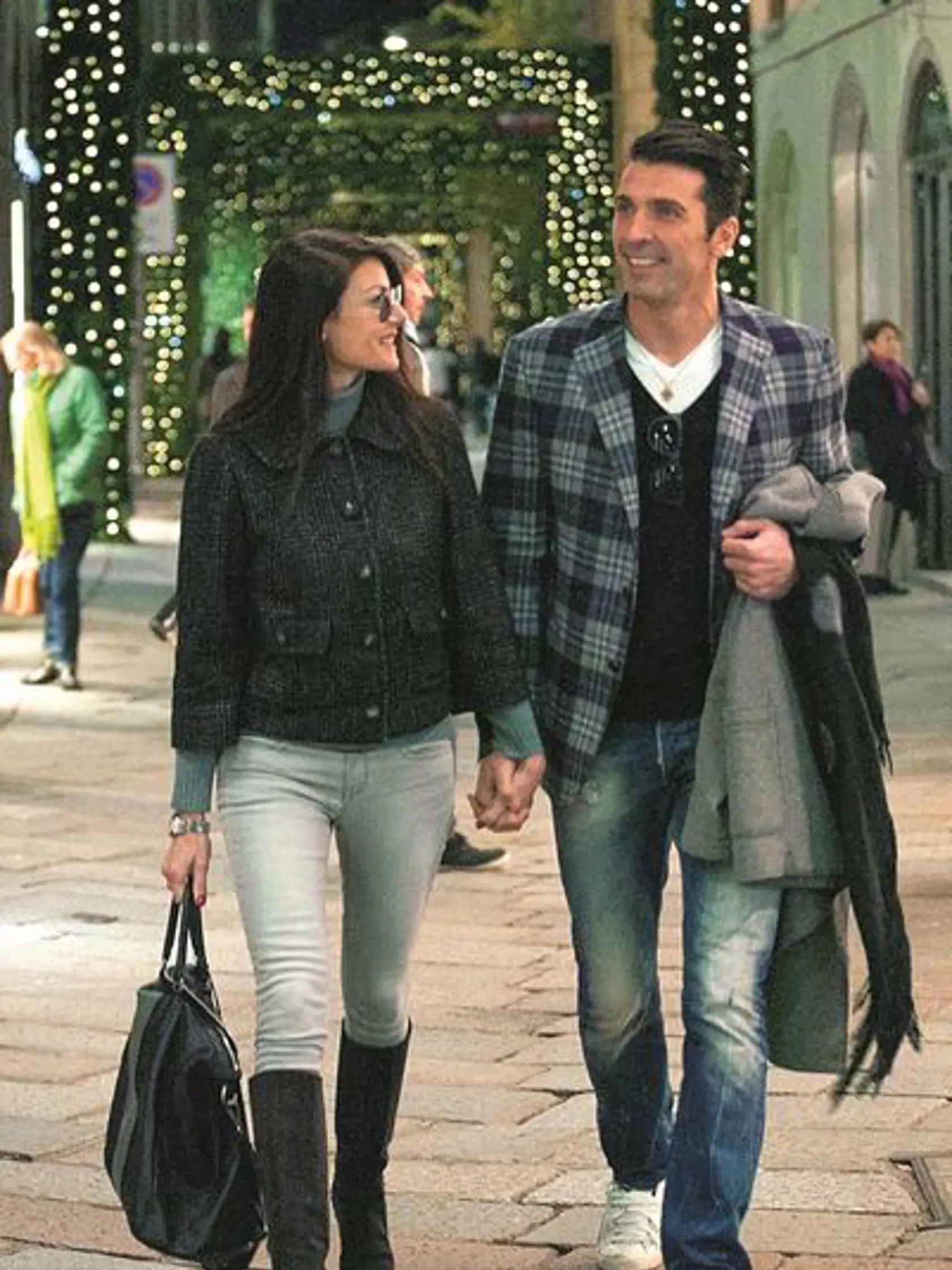 Zaľúbenci Buffon a D´Amico si vyšli na spoločné nákupy.
