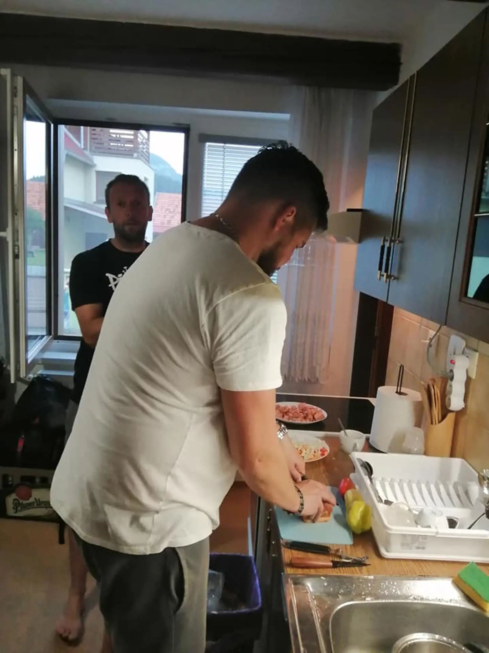 Chlapi sa o malých futbalistov dobre postarali.