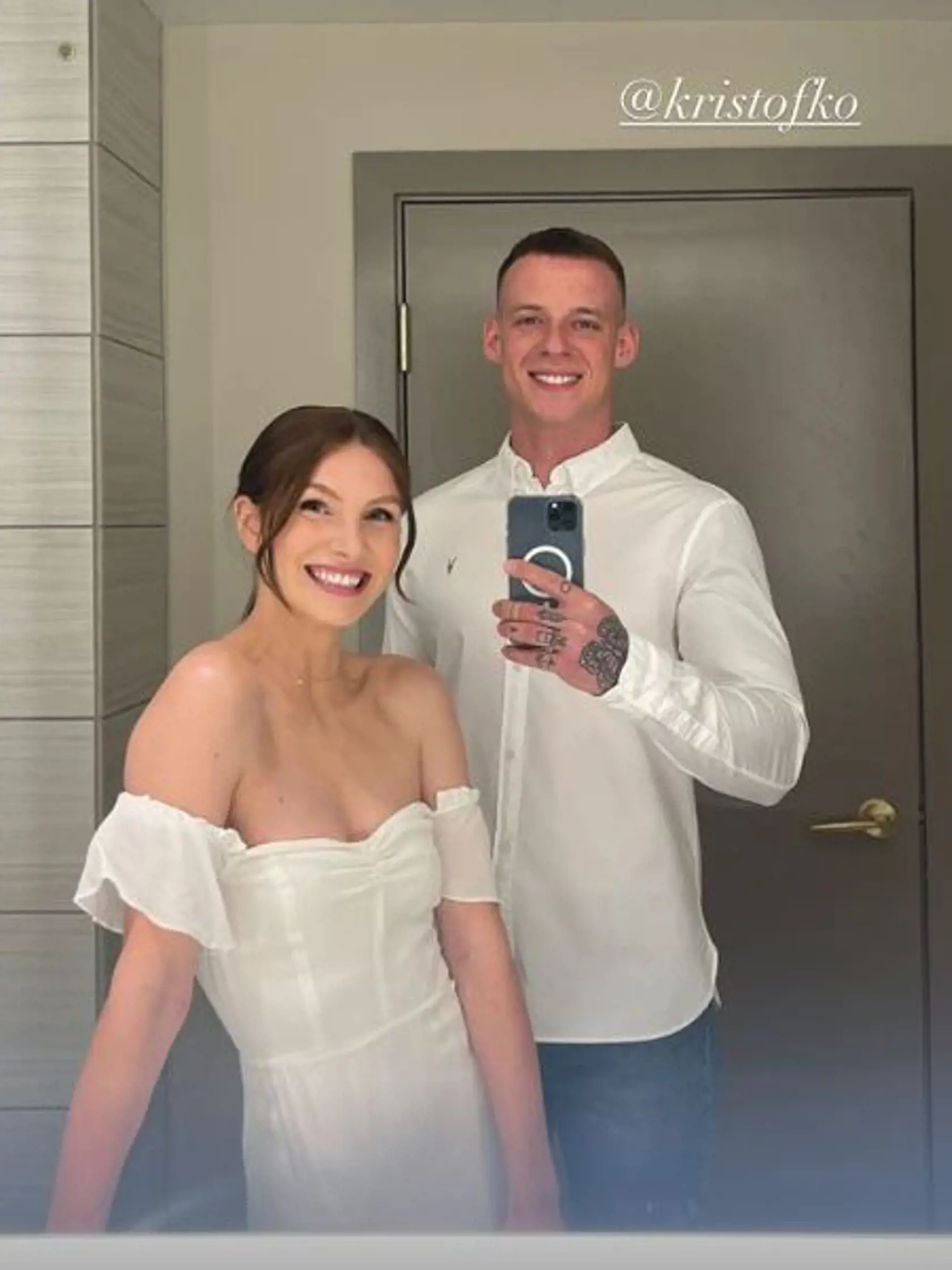 Herec Krištof Králik a modelka Petra Mácová si svoje áno povedali rovno v Las Vegas. Gratulujeme!