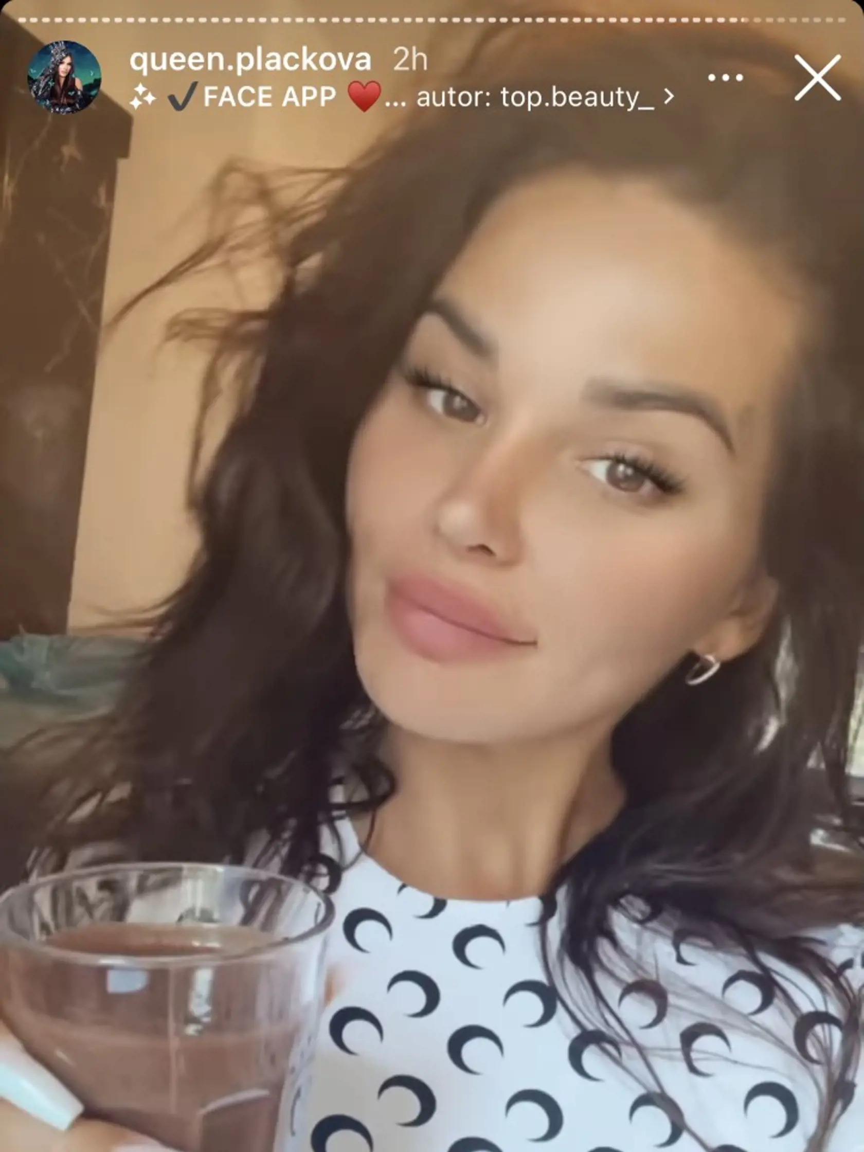 Zuzana Plačková v komplete obľúbenej značky