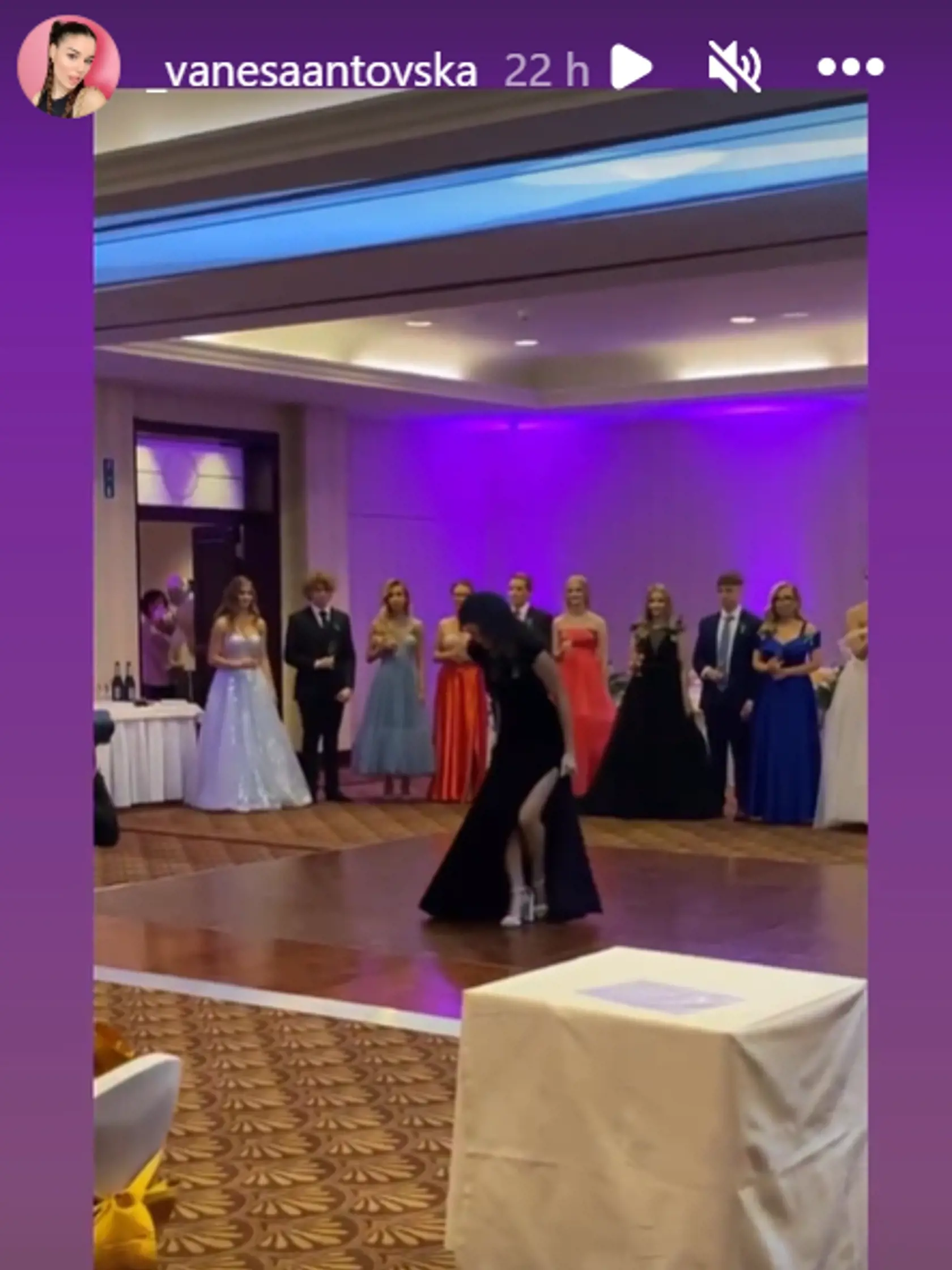 Stužková Vanesy, dcéry Karin Haydu.