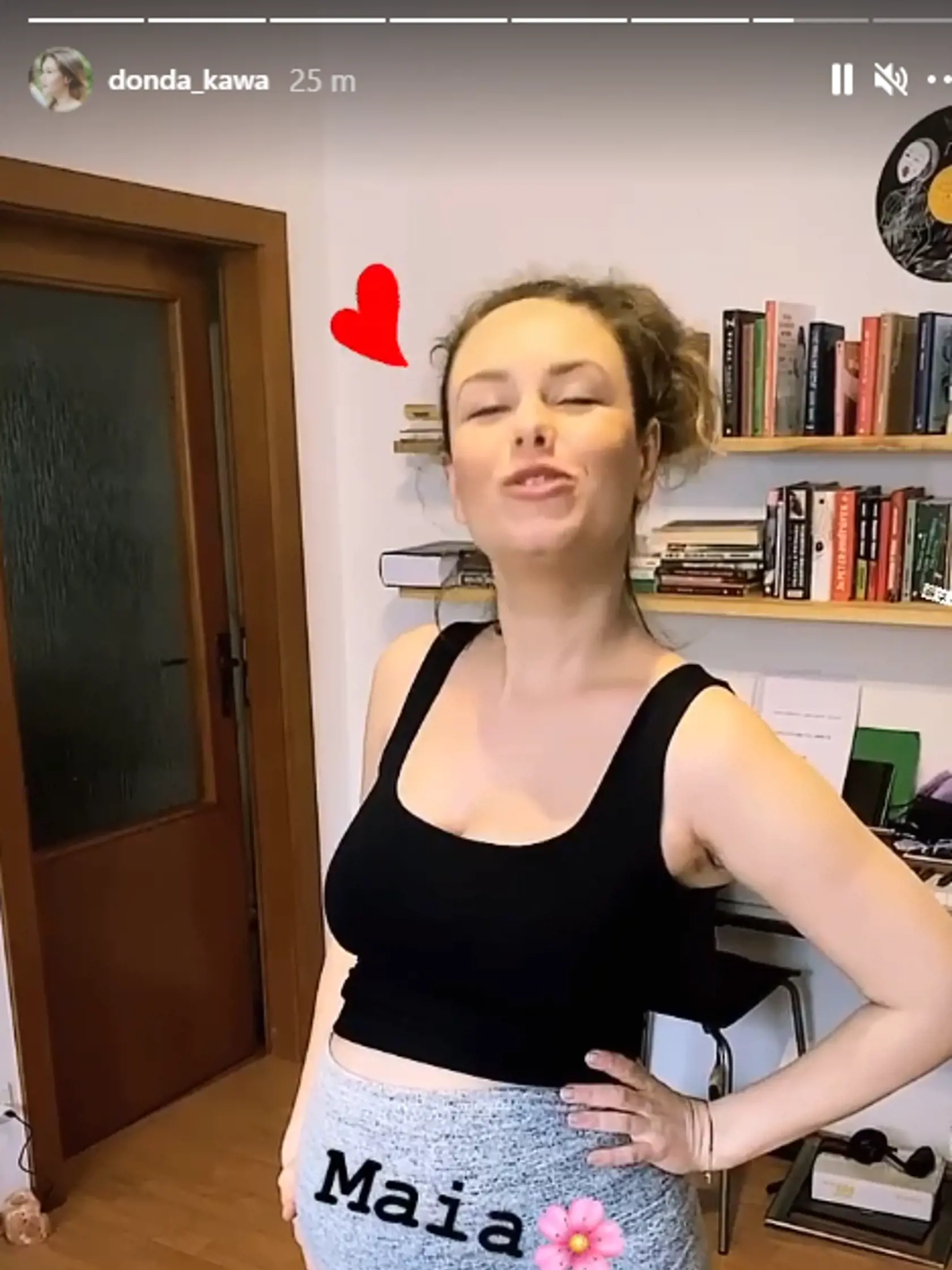 Podľa tejto fotky Dominika čaká dievčatko, ktorému chce dať meno Maia. Či to tak naozaj bude sa dozvieme až keď sa jej bábätko narodí.