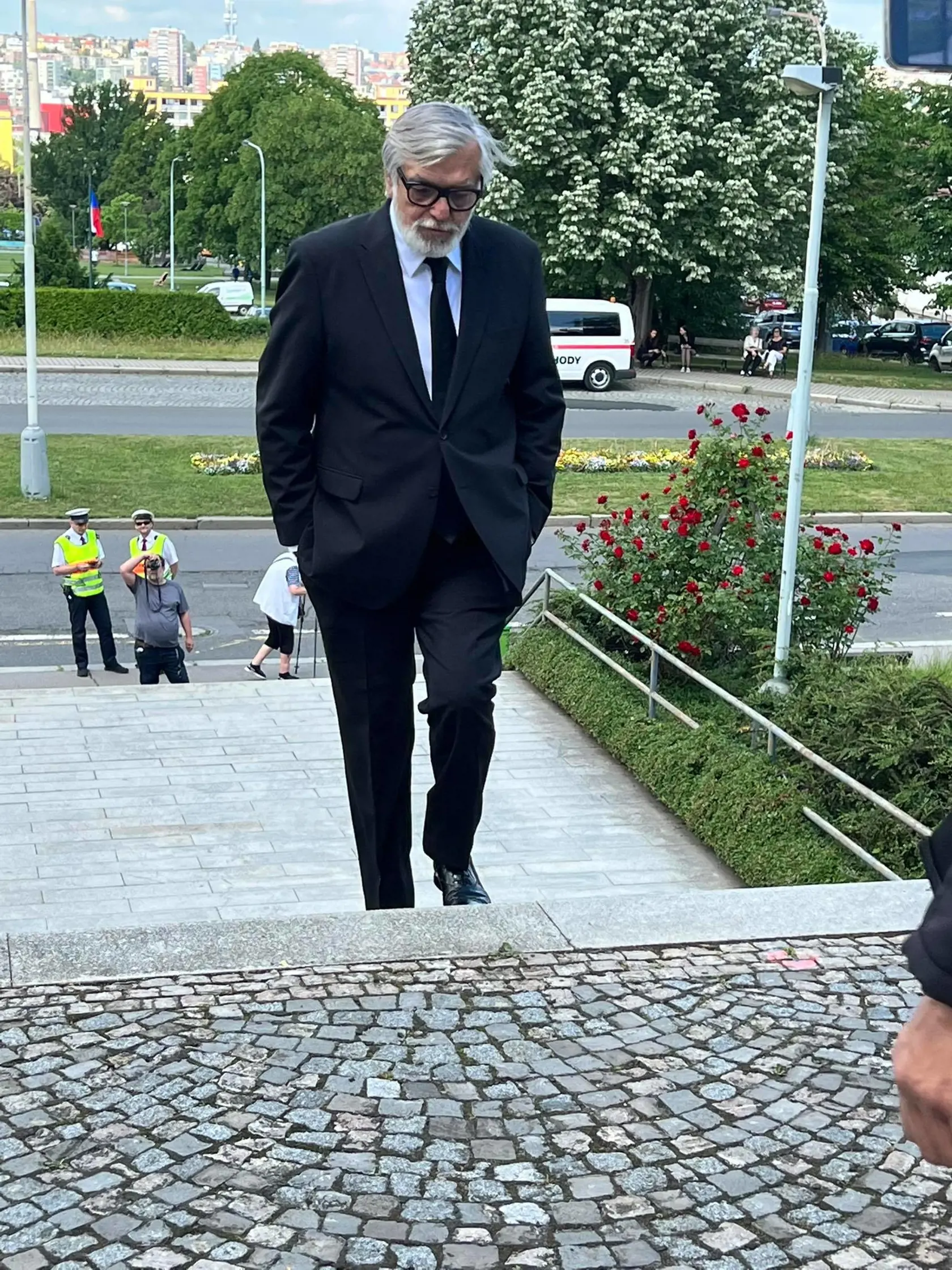 Herec Jiří Bartoška.