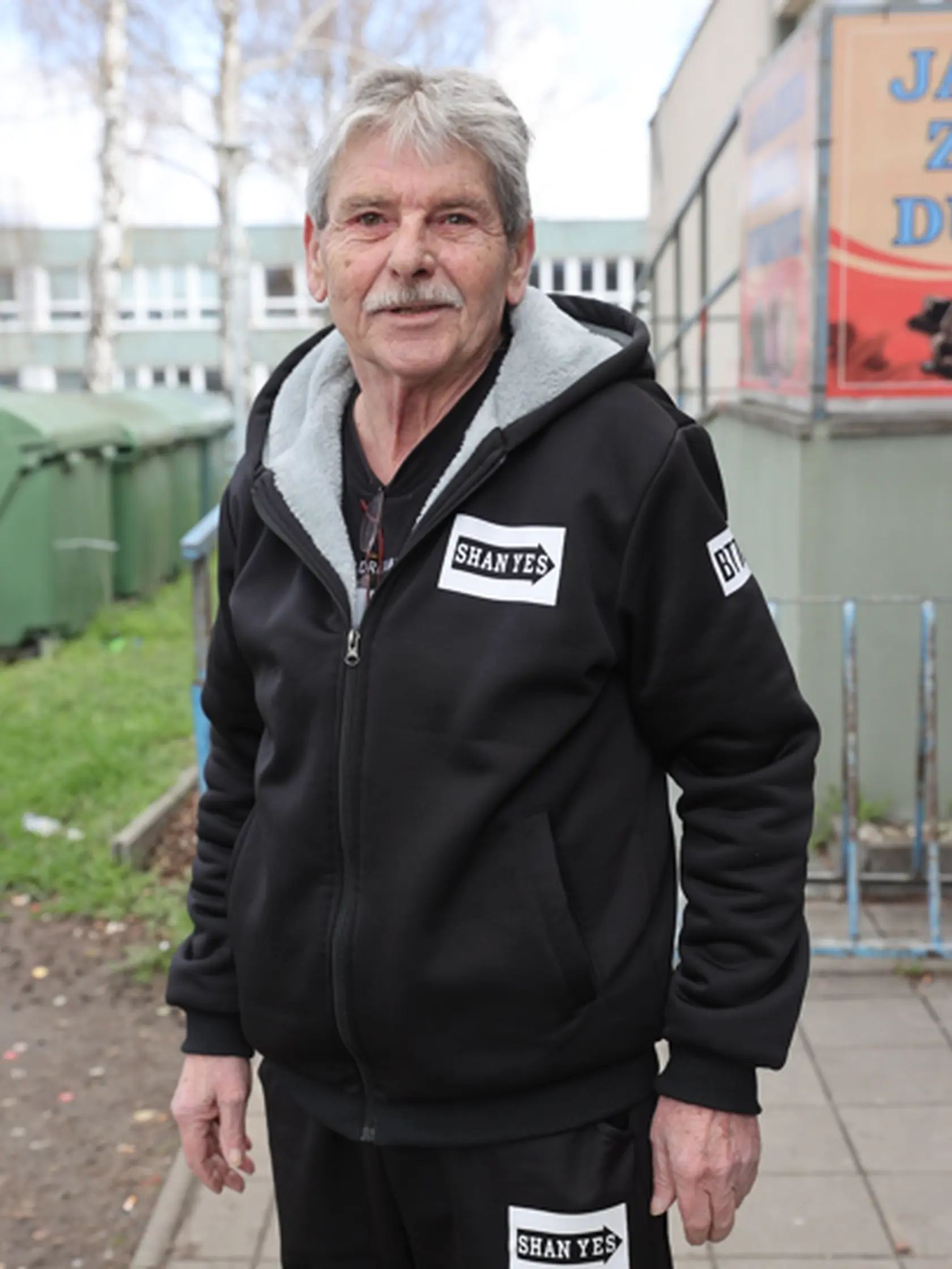 „Je to škoda zabíjať toľko kráv, keď nie sú všetky nakazené. Je mi z toho smutno. Stačilo by ich oddeliť,“ hovorí Milan.