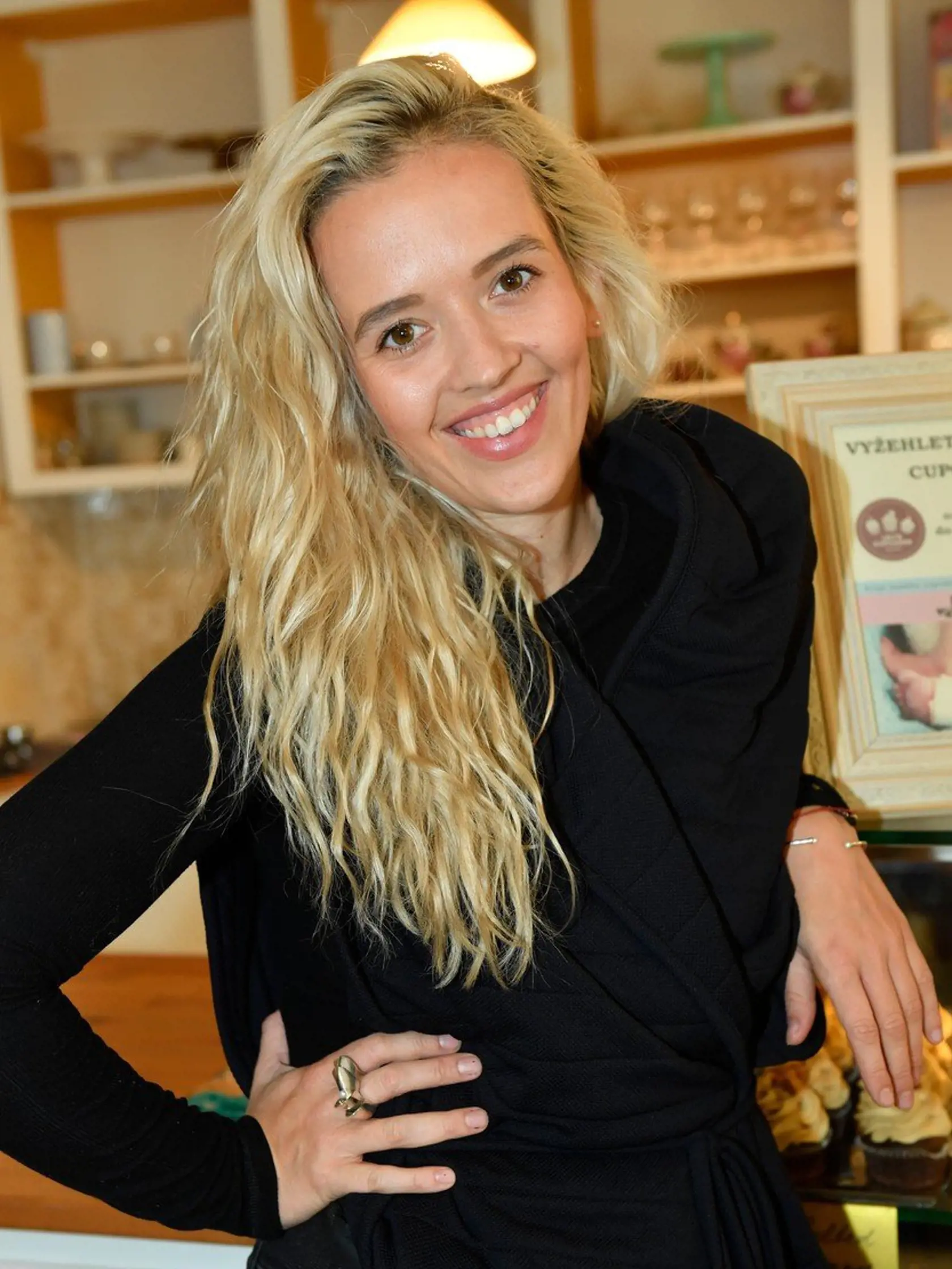 Tamara Klusová ako úplná blondínka.