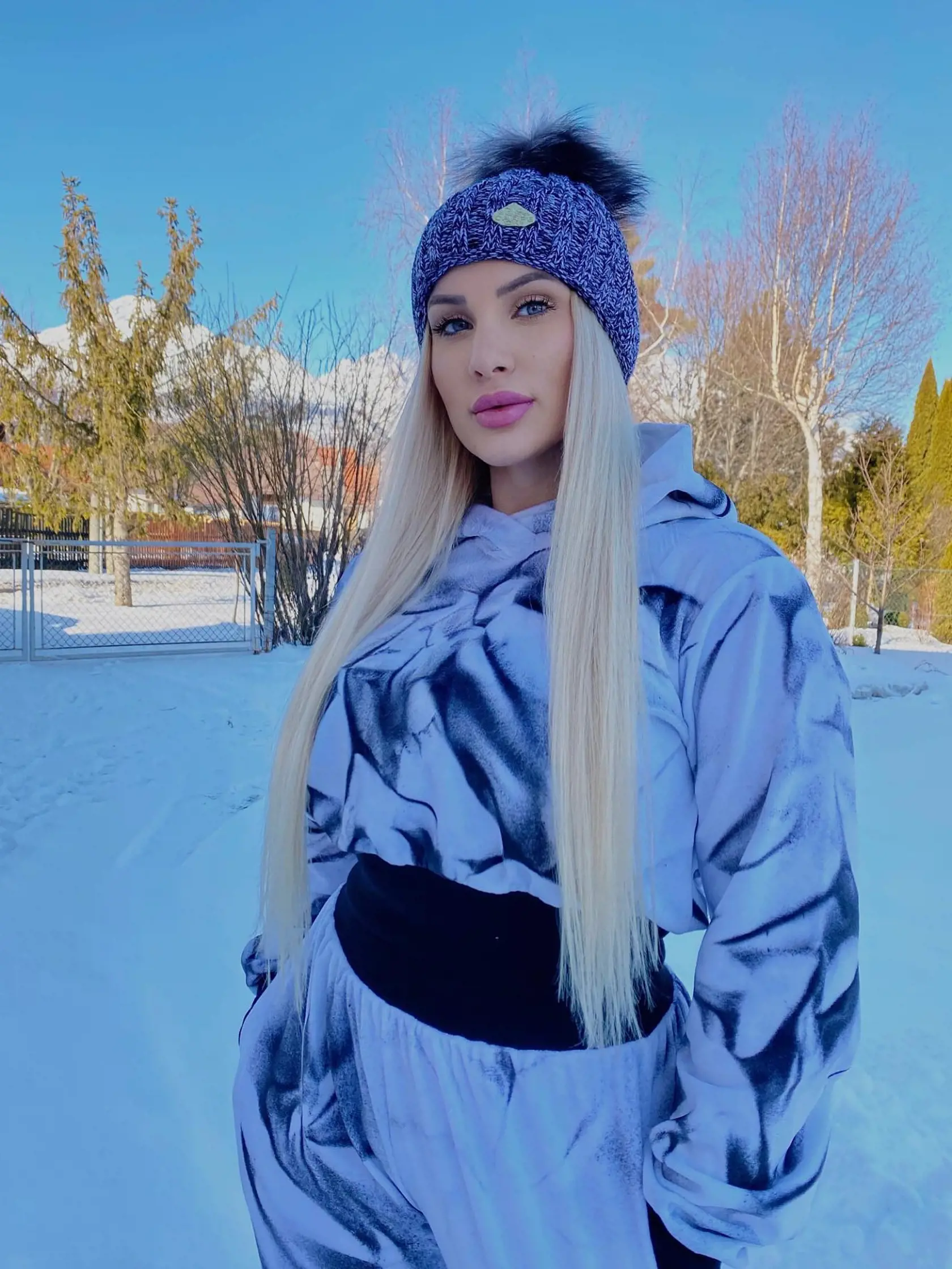 Stanka sa rozhodla, že si nechá predlžiť vlasy a výsledok veru stojí za to.