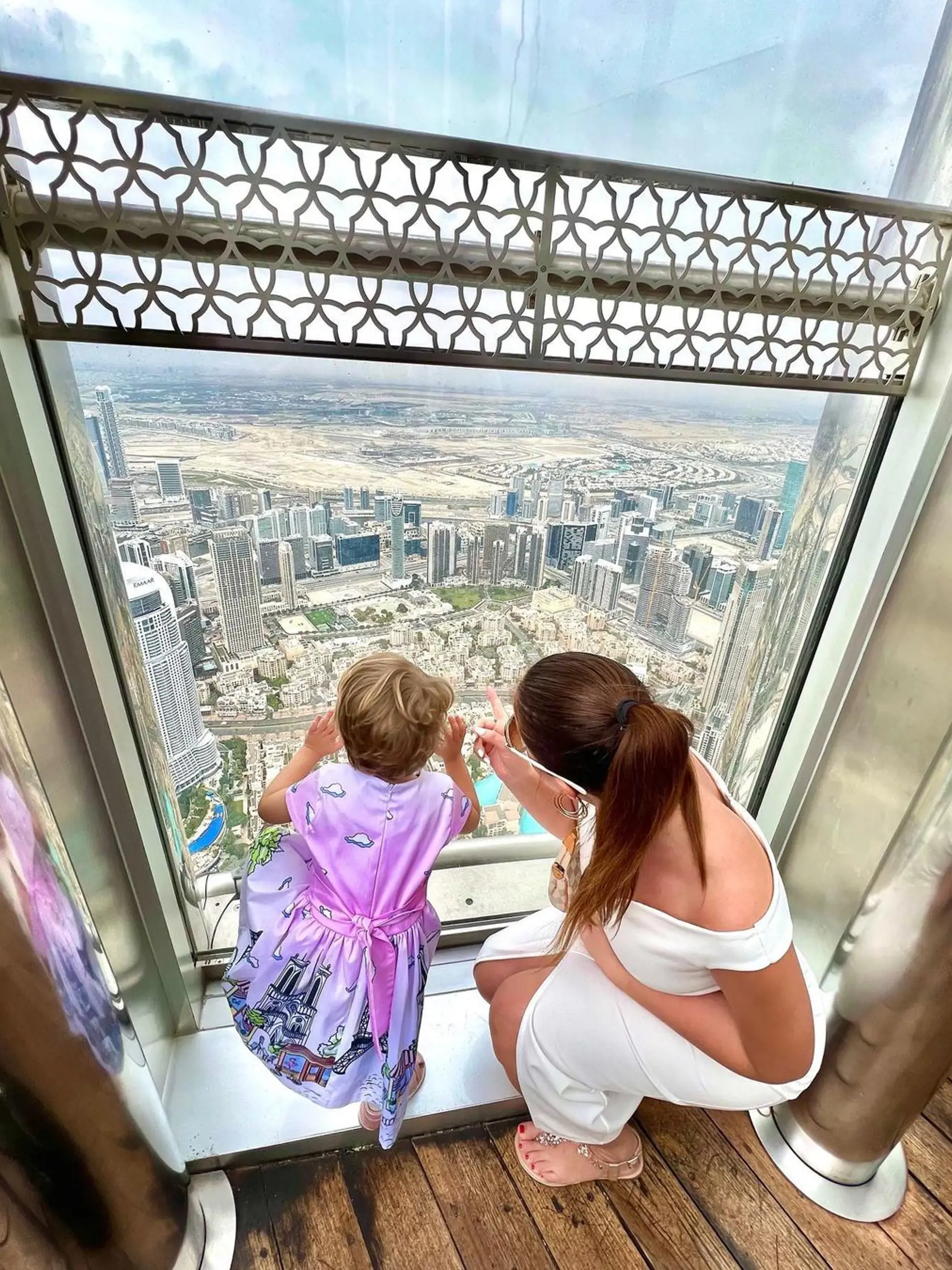 Daniela Nízlová zobrala Lindu v zime do Dubaja. Otec Stano si plnil futbalové povinnosti.