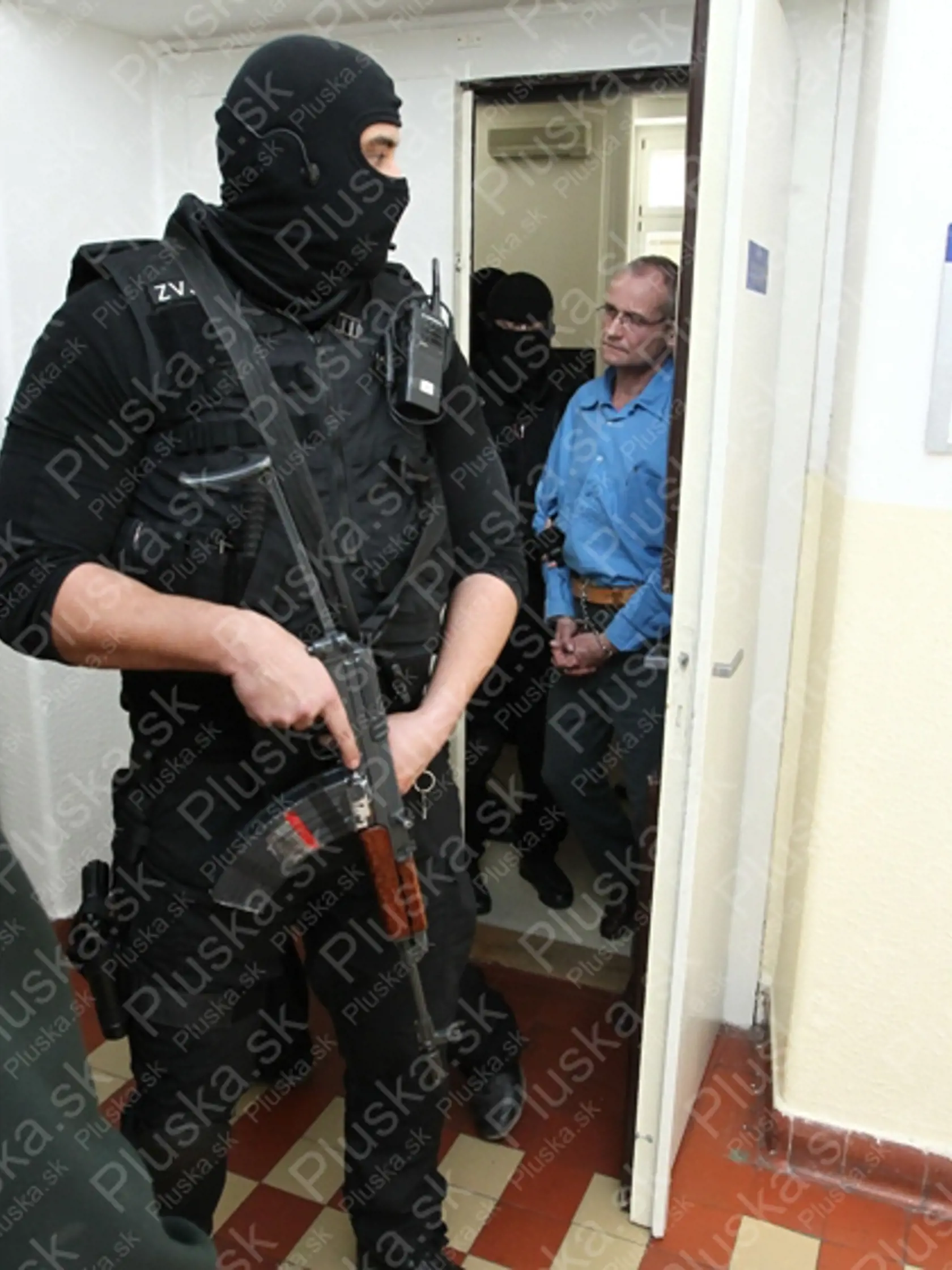 Kukláči: Strážili
obžalovaného
Jacka.