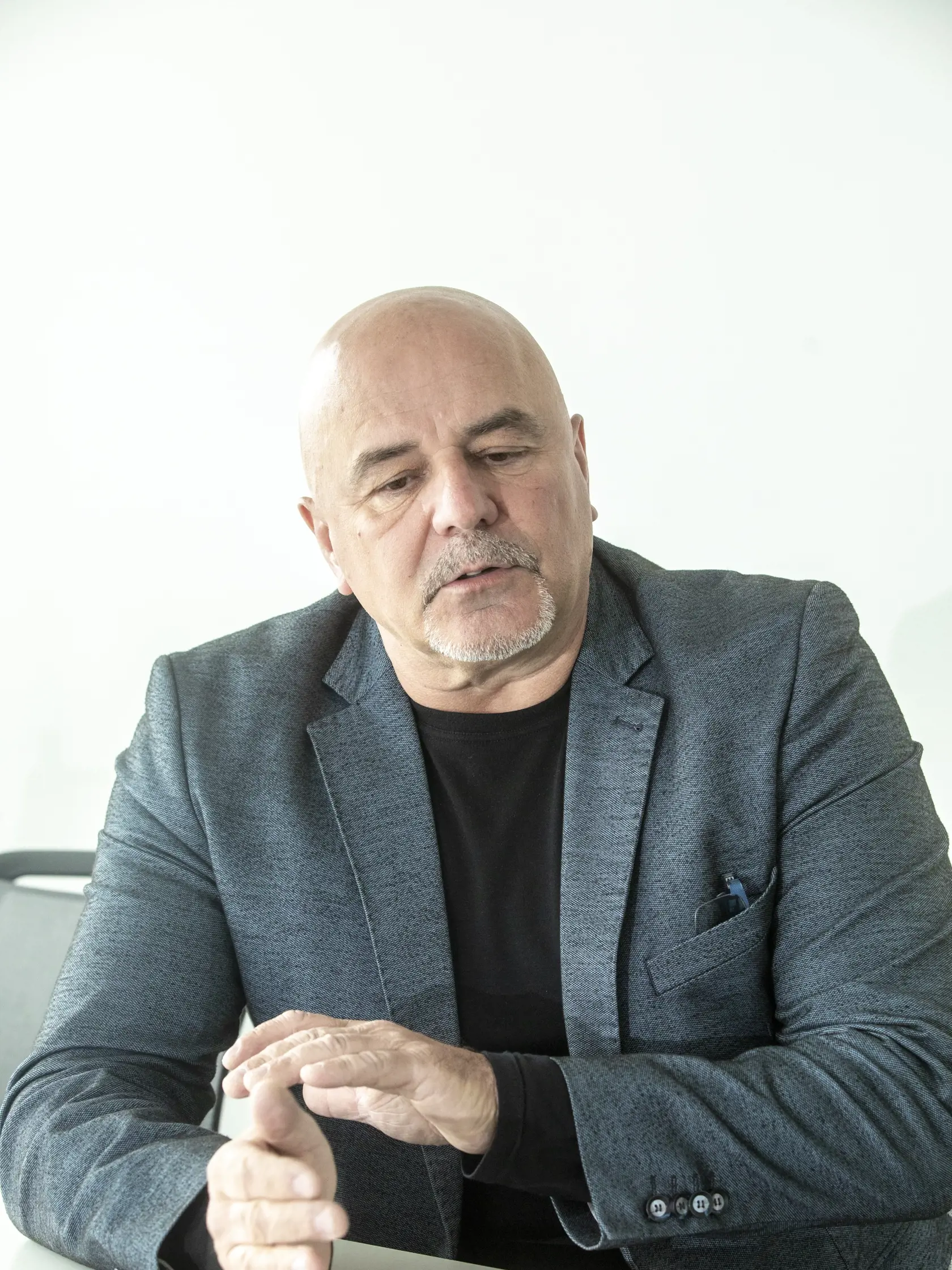 Na snímke je Ivan Bella, ktorý ako prvý občan Slovenskej republiky vyletel do kozmického priestoru.
