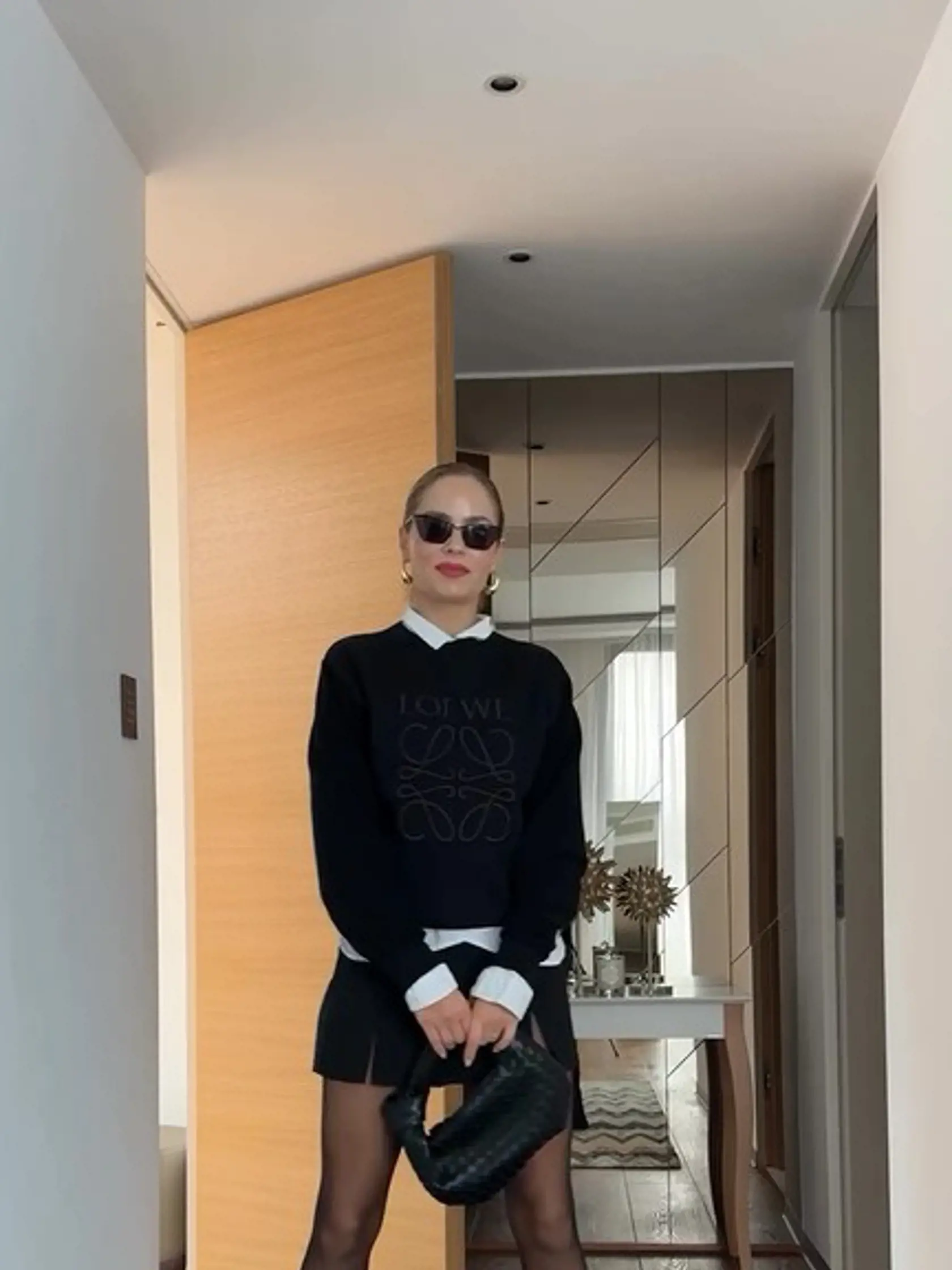 Ivana Gáborík má doma netradičné dvere - vysoké až po strop.