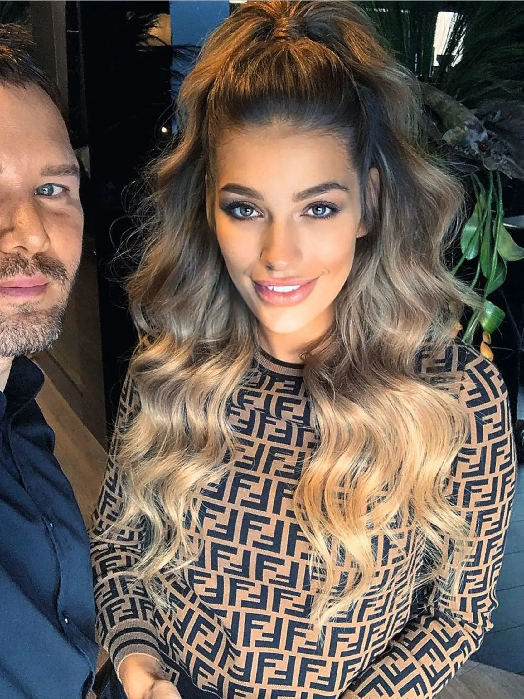 Jasmina si na profíkov okolo seba potrpí.