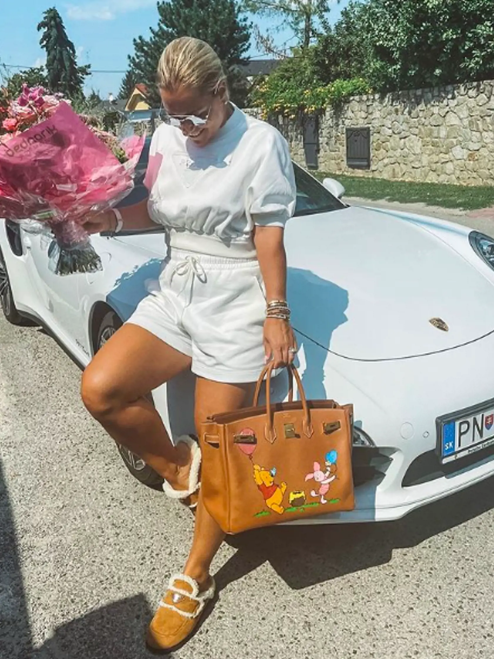 Luxusnou kabelkou Hermès Birkin za 10 tisíc eur sa predviedla len nedávno.