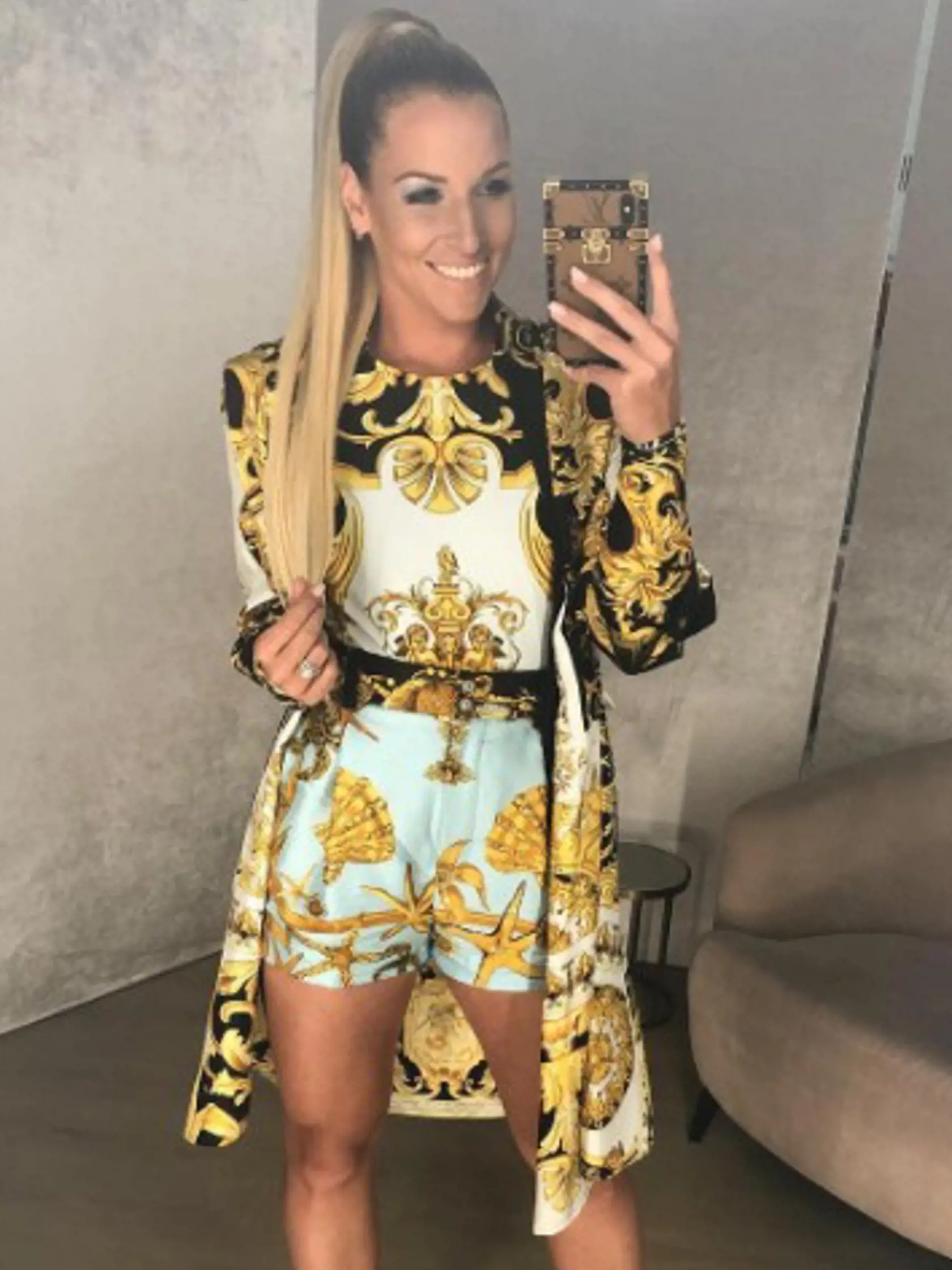 Móda je pre Cibulkovú vášeň, na spoločenských akciách sa predviedla aj v takomto outfite.