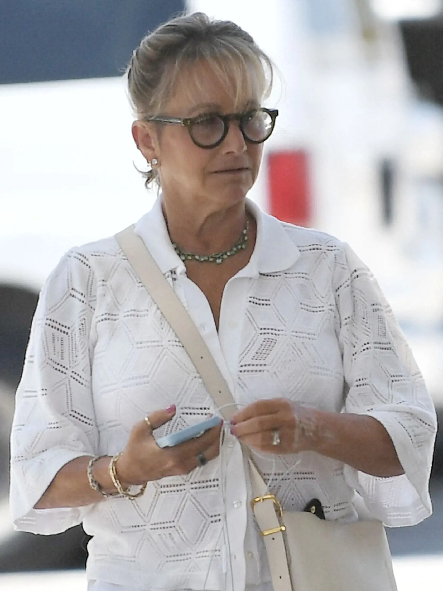 Aj na seriálovu Andreu, herečku Gabrielle Carteris, smrť Brendy doľahla.