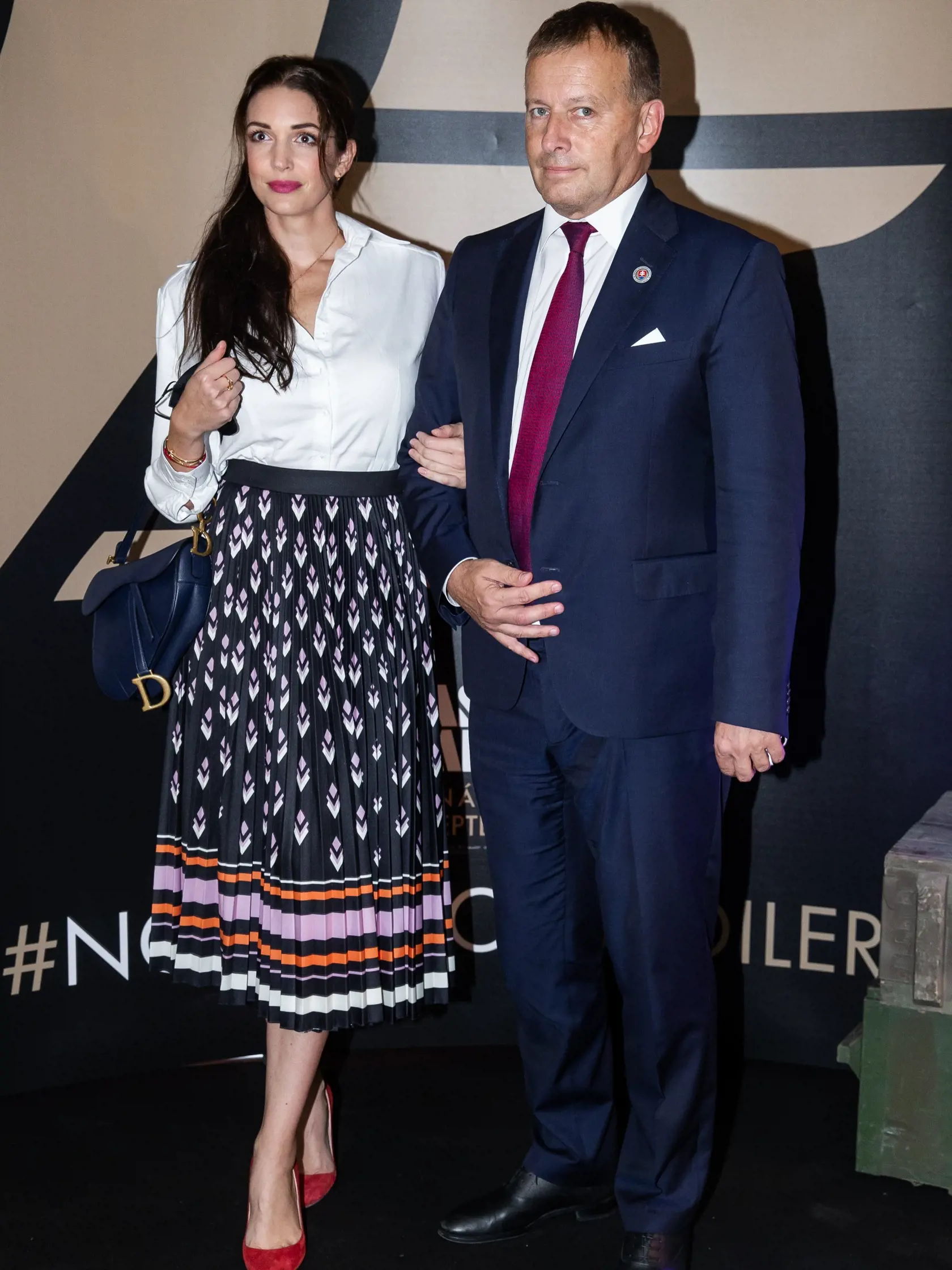 Premiéra filmu "James Bond - Nie je čas zomrieť" v Bratislave. Na snímke Boris Kollár a Barbora Richterová.