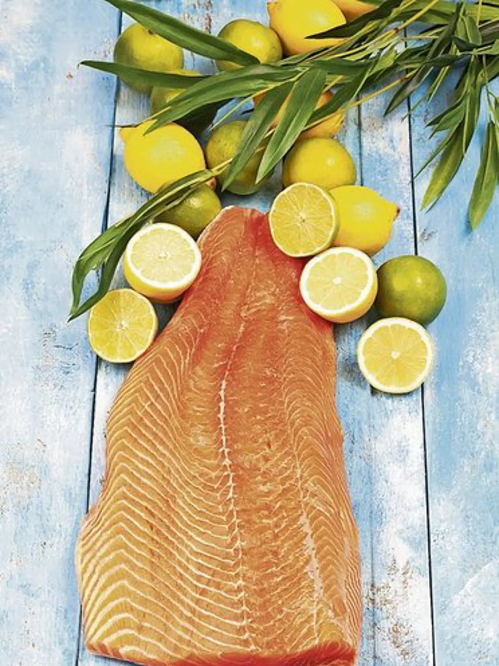 Jedzte ryby – podľa niektorých odborníkov pomáha proti škodlivému slnečnému žiareniu vitamín D.