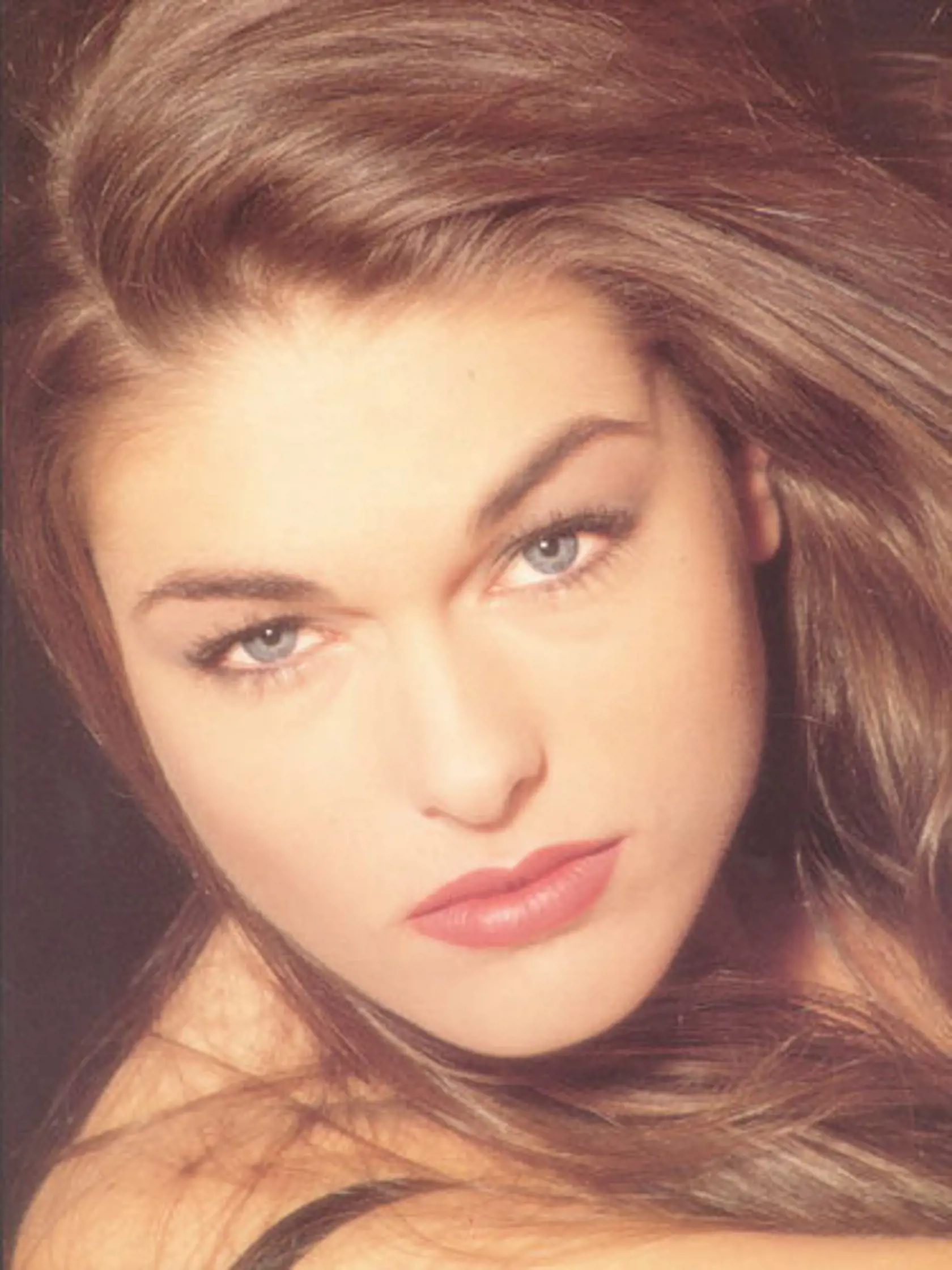 1996: Vladimíra Hreňovčíková získala titul Miss len ako 17-ročná. Na súťaži Miss Universe v 1998 na Hawaii získala významný titul Miss Photogenic!