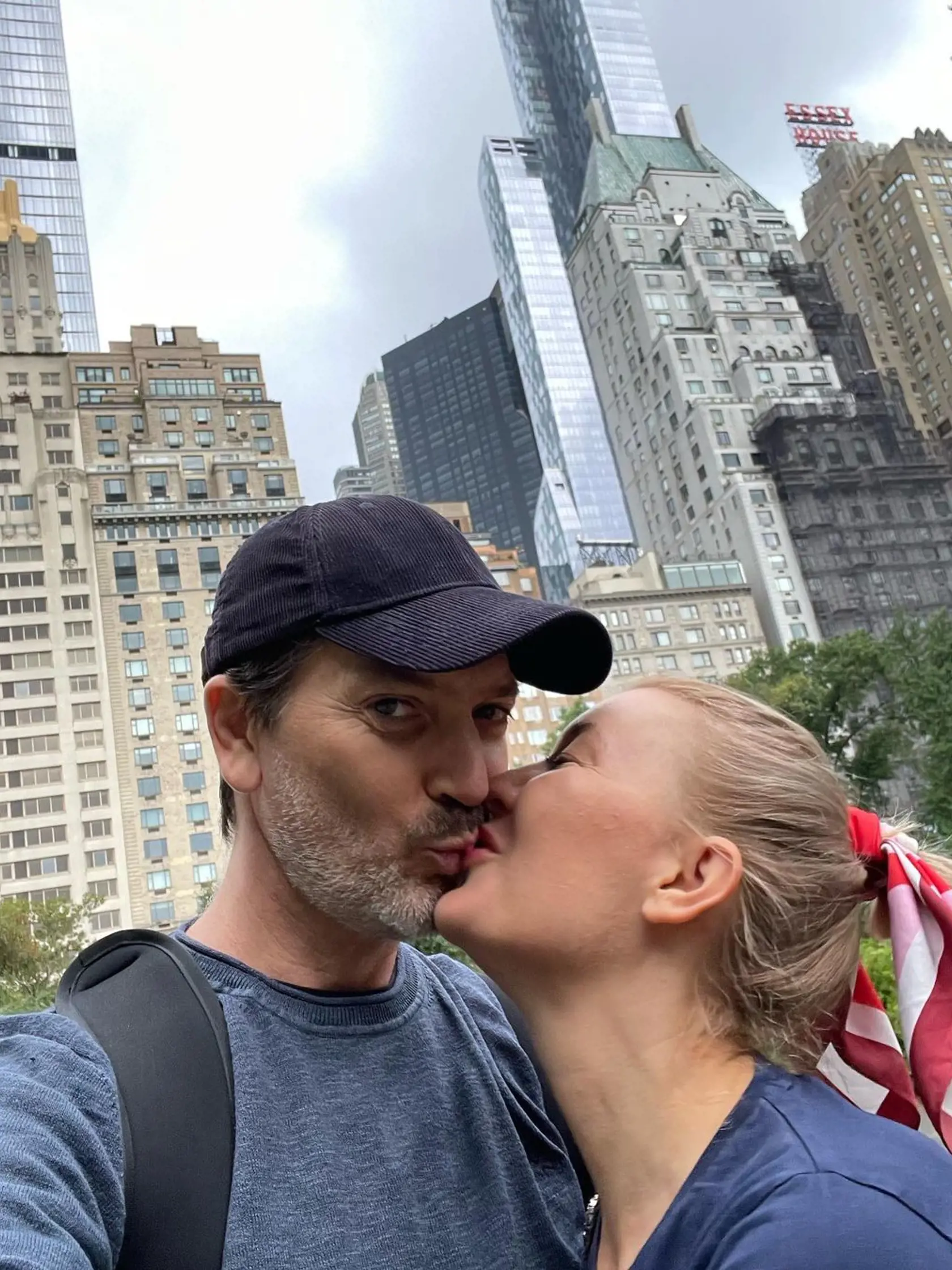 Šťastný Marek Majeský s manželkou v New Yorku.