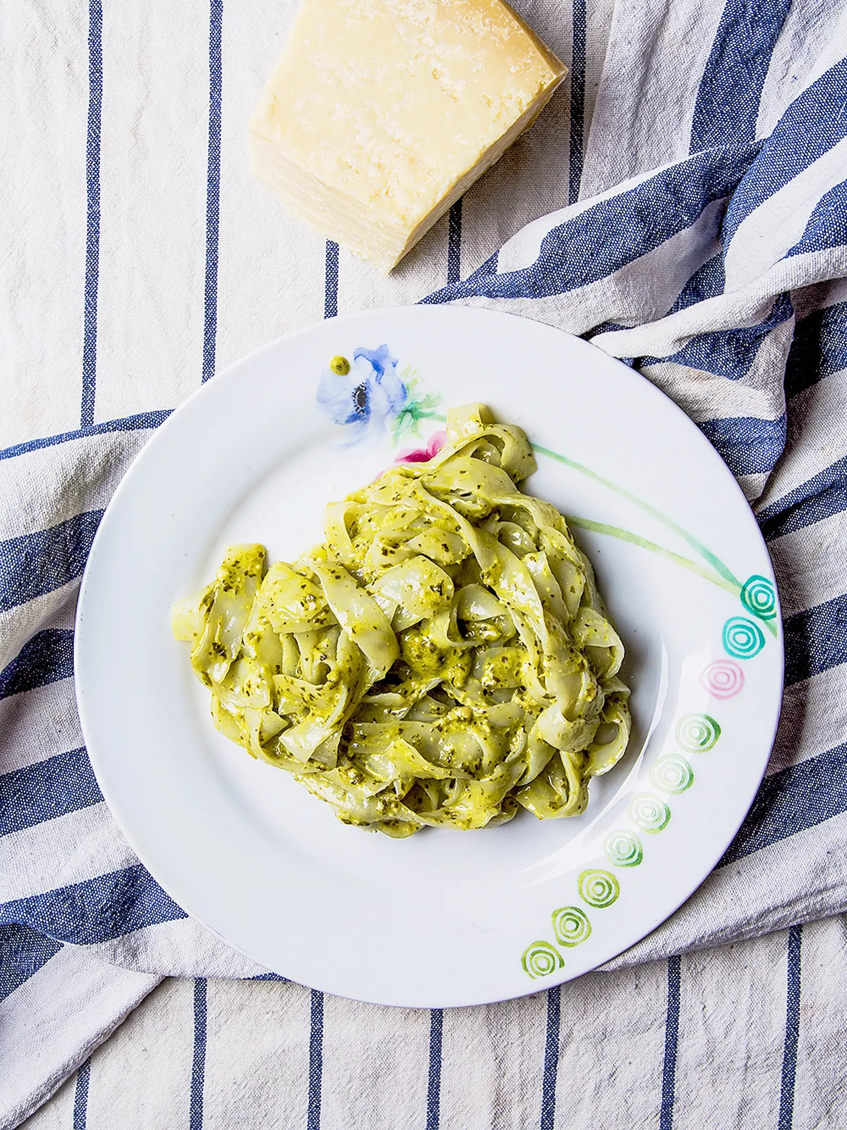 Fettuccine s hubovým pestom